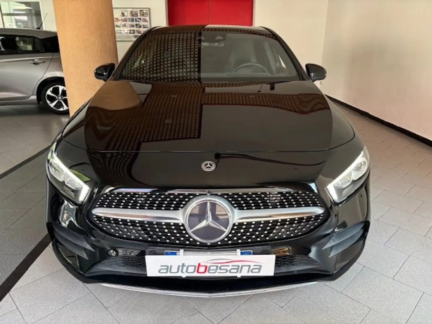 Mercedes-Benz A 180 d Premium auto Noir - 2