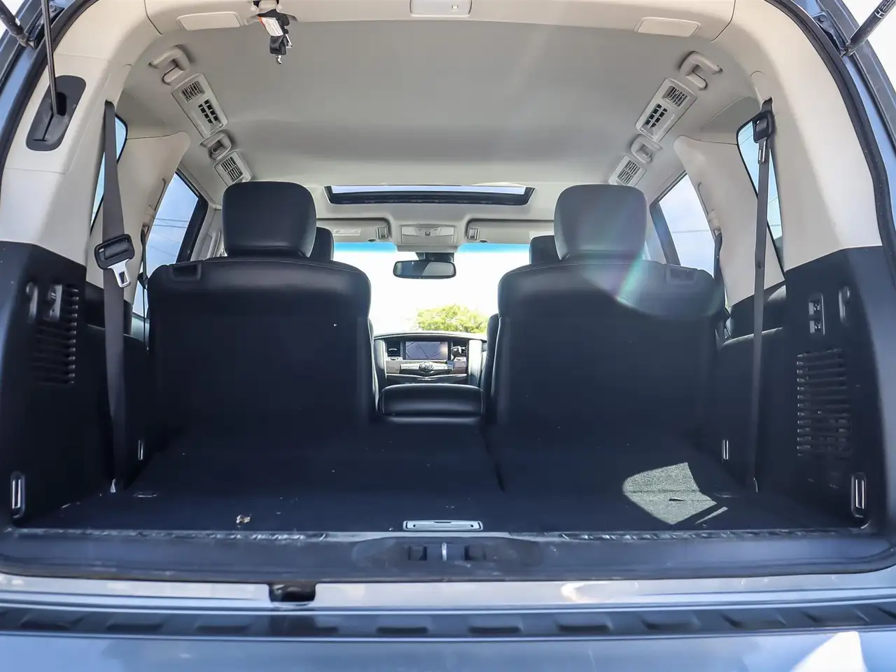 Nissan Armada photo Nissan Armada