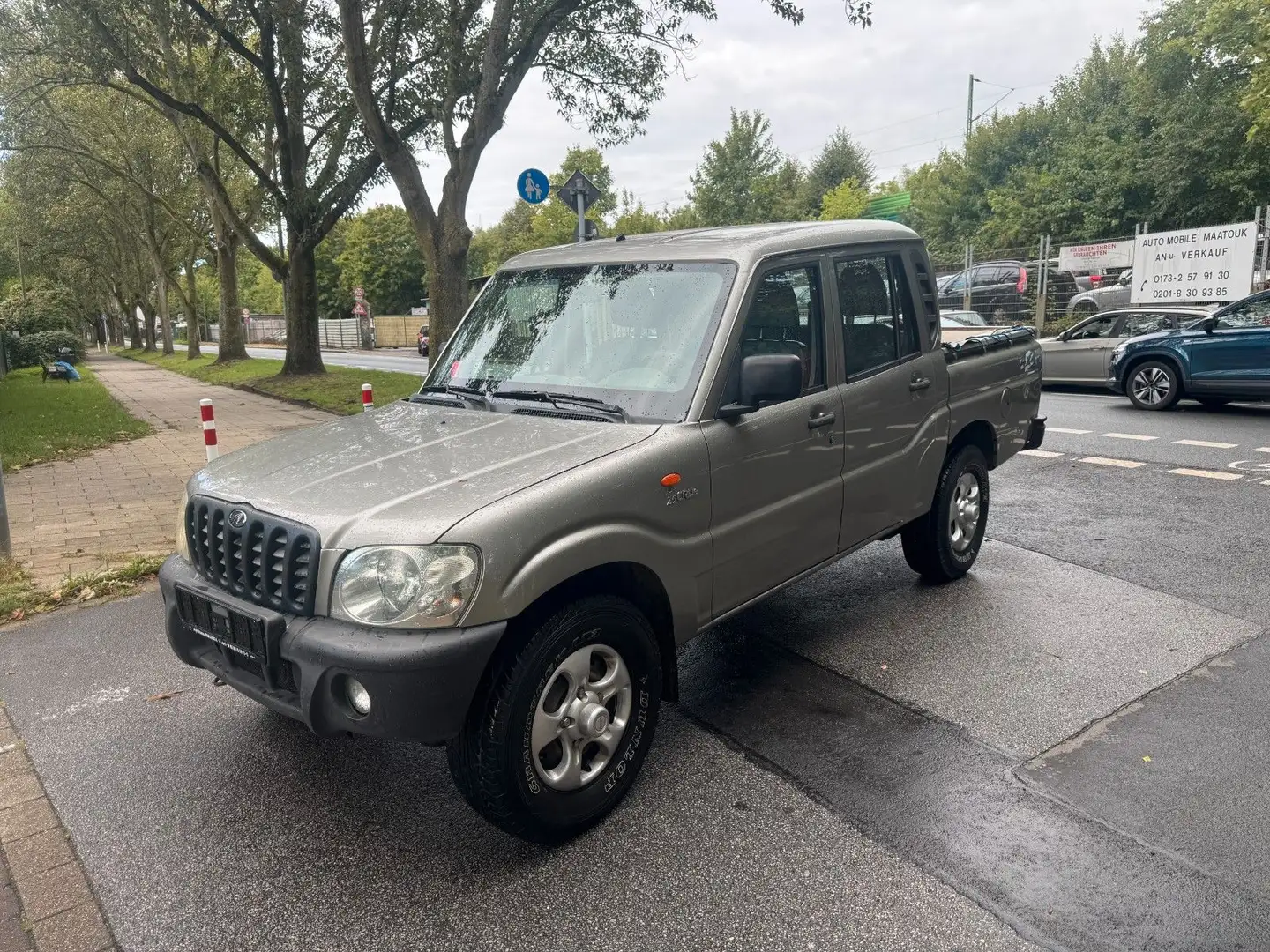 Mahindra PICK UP*ALLRAD* Grau - 1