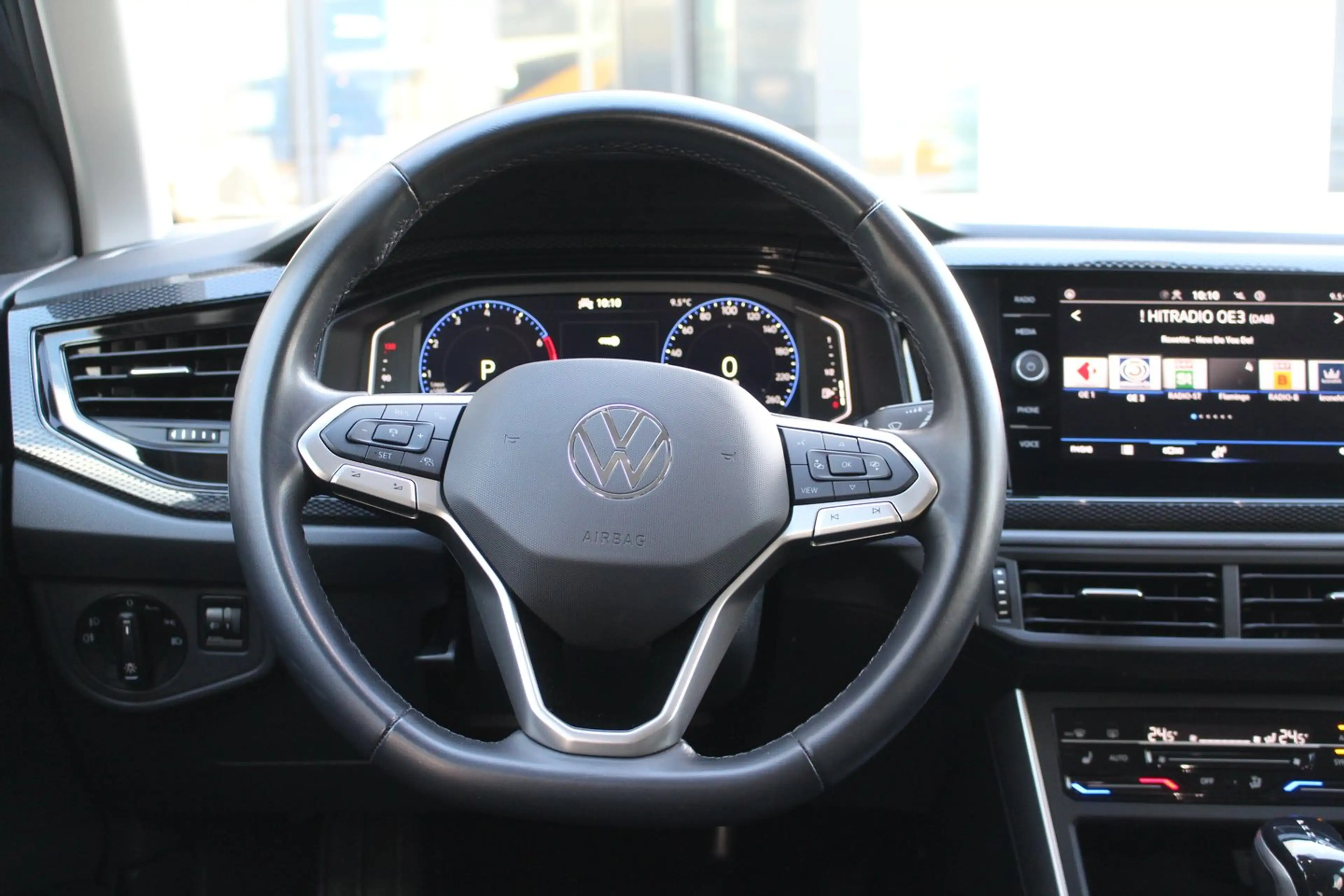 Volkswagen Taigo Life TSI DSG — photo 13