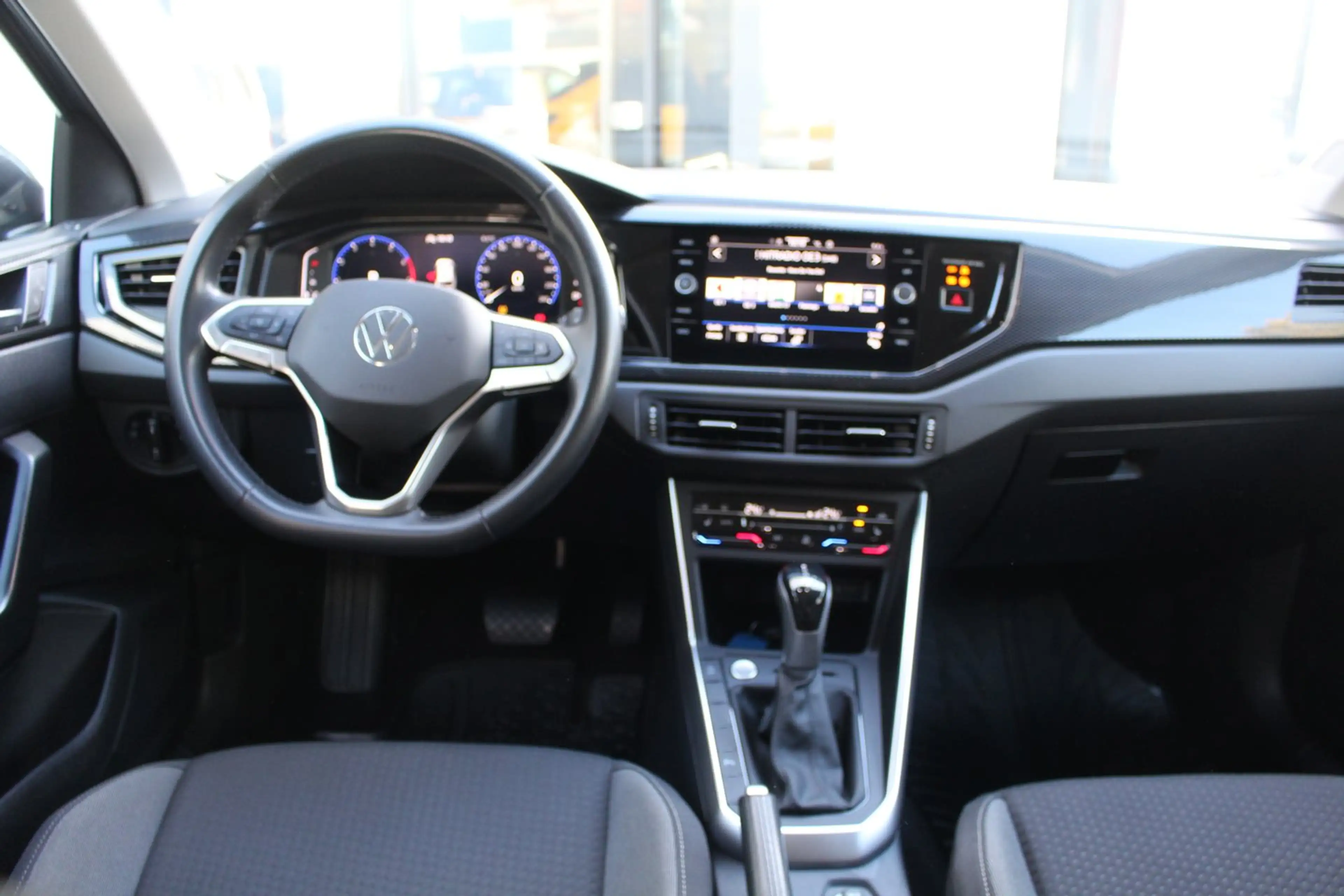 Volkswagen Taigo Life TSI DSG — photo 11