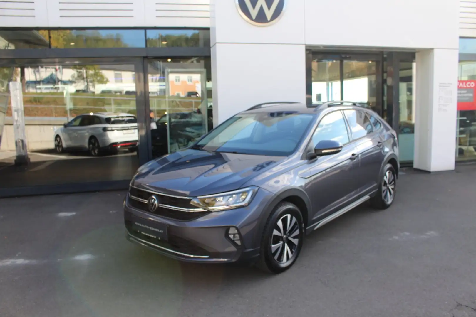 Volkswagen Taigo Life TSI DSG Grau - 1