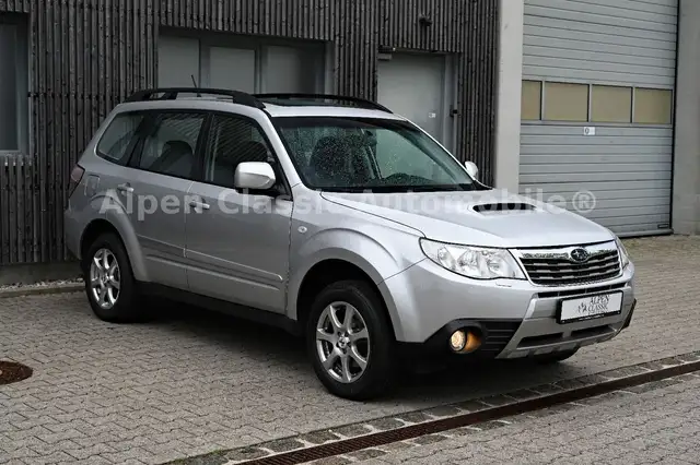 Subaru Forester Comfort AHK, Klima, TÜV, Service NEU