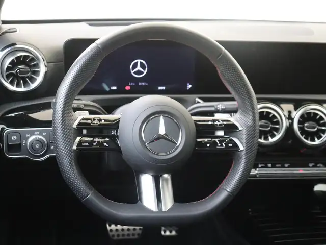 Mercedes-Benz A-Class view 11