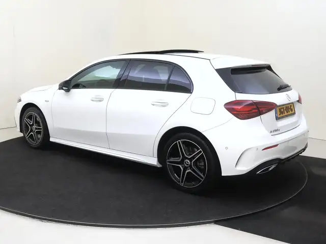 Mercedes-Benz A-Class view 3