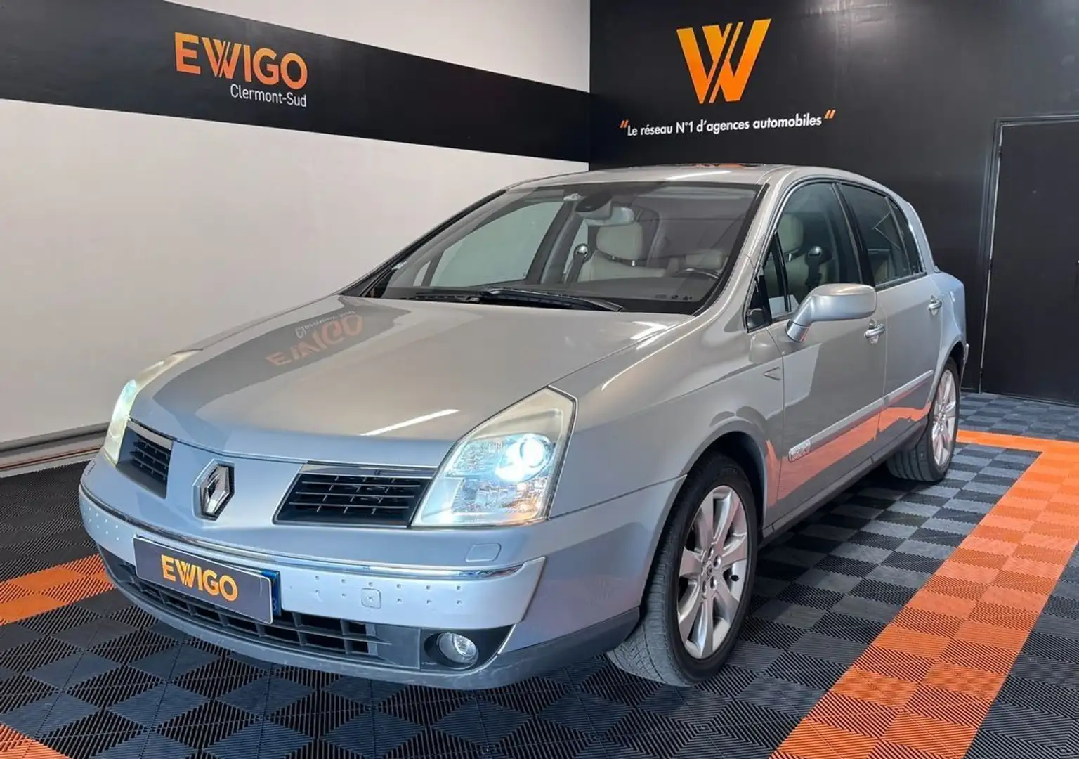 Renault Vel Satis 2.2 dci 150 initiale bva Gris - 1