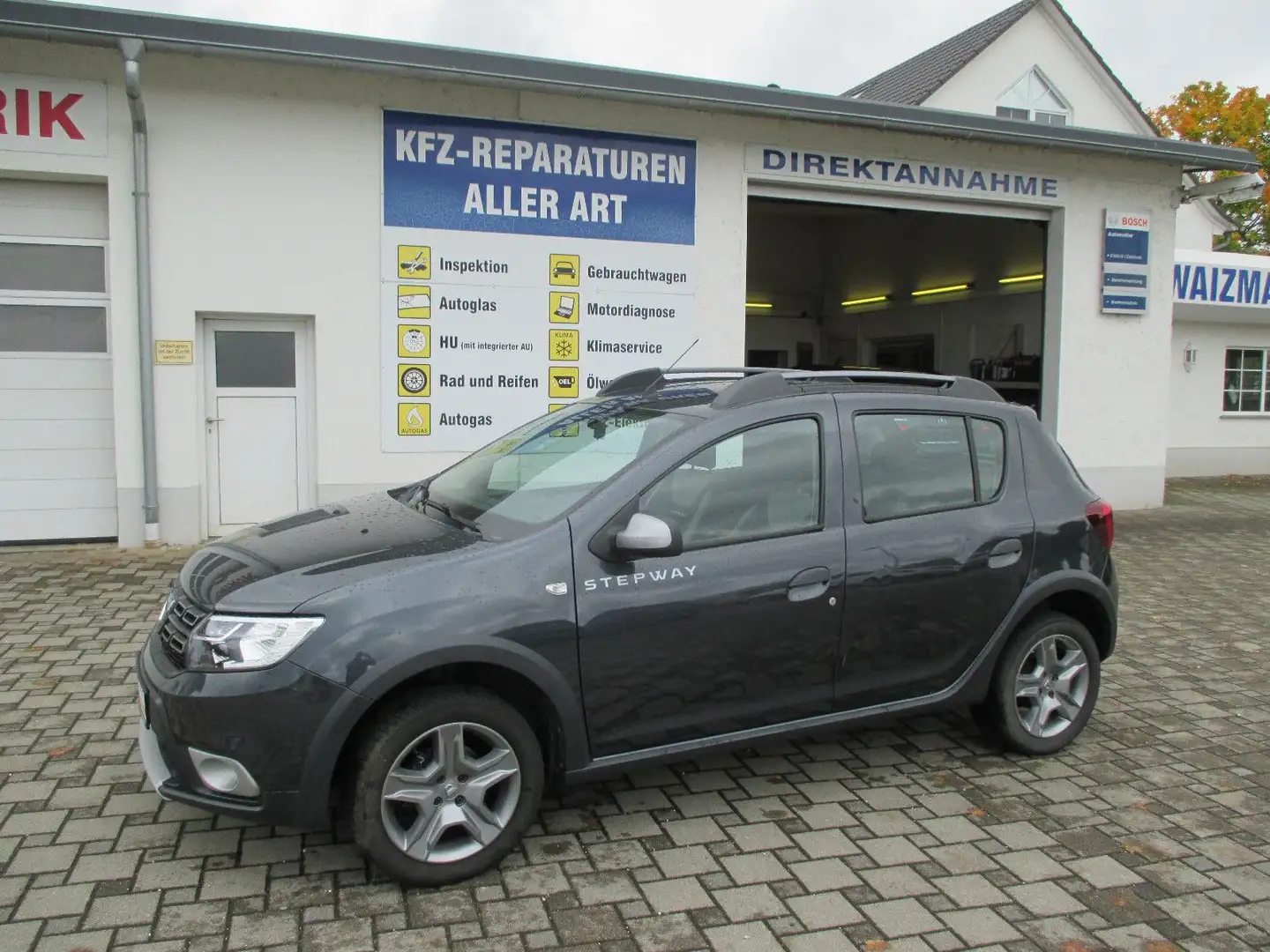Dacia Sandero II Stepway Prestige, 1. Hand Grau - 1