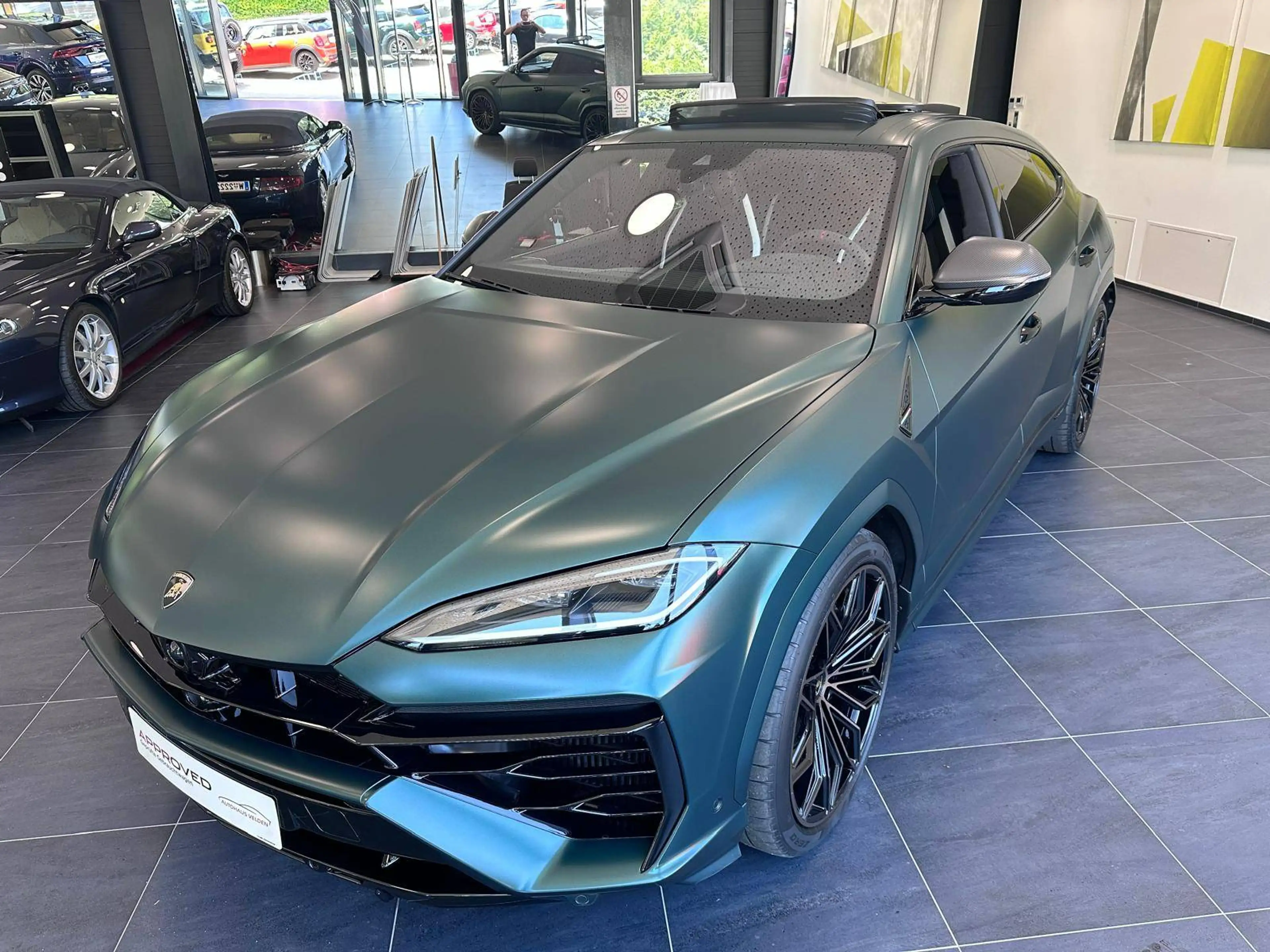 Lamborghini Urus Urus SE, Akrapovic, foliert, TOP spec Unikat — photo 12