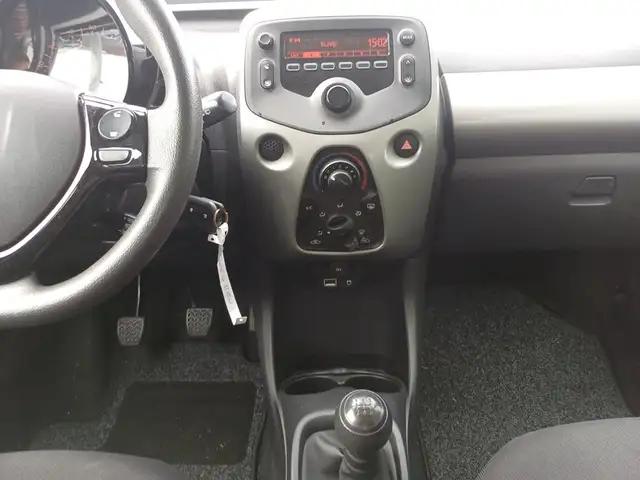Citroen C1 view 12