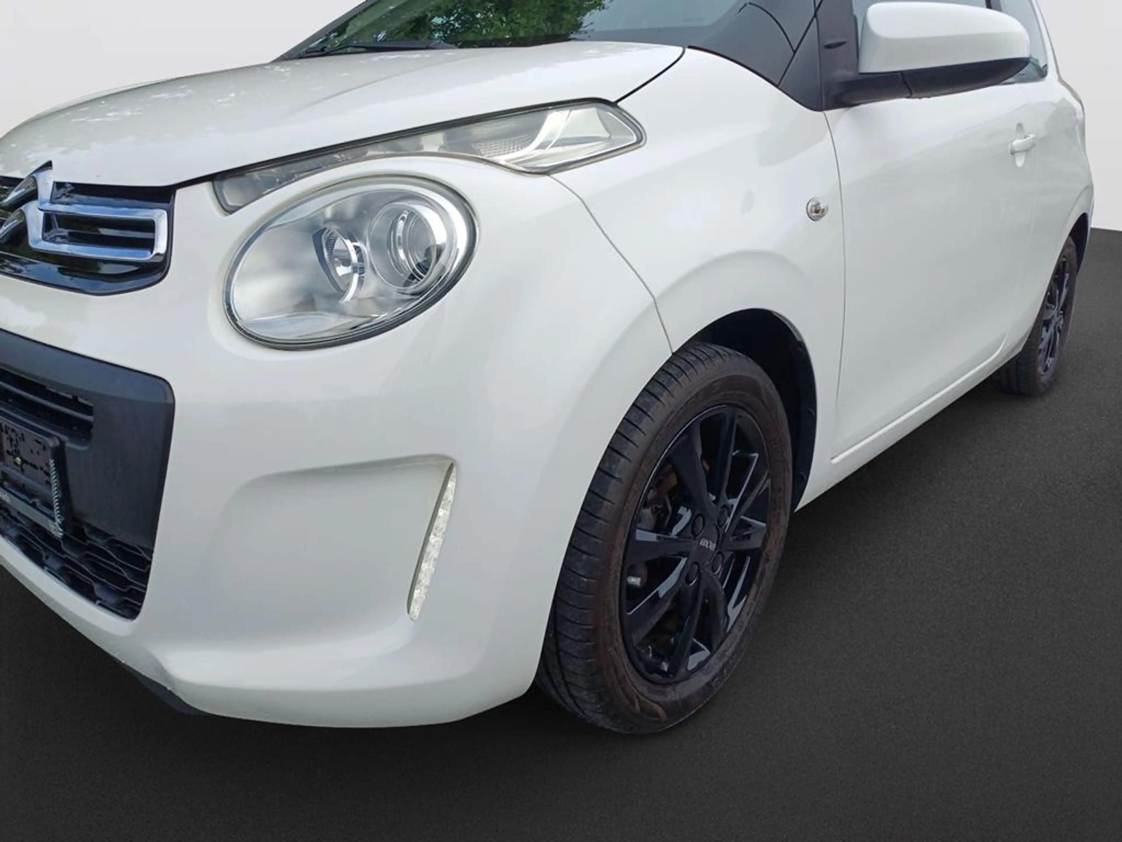 Citroen C1 FEEL VTI 69 KLIMA BLUETOOTH 8-Fach bereift — photo 9