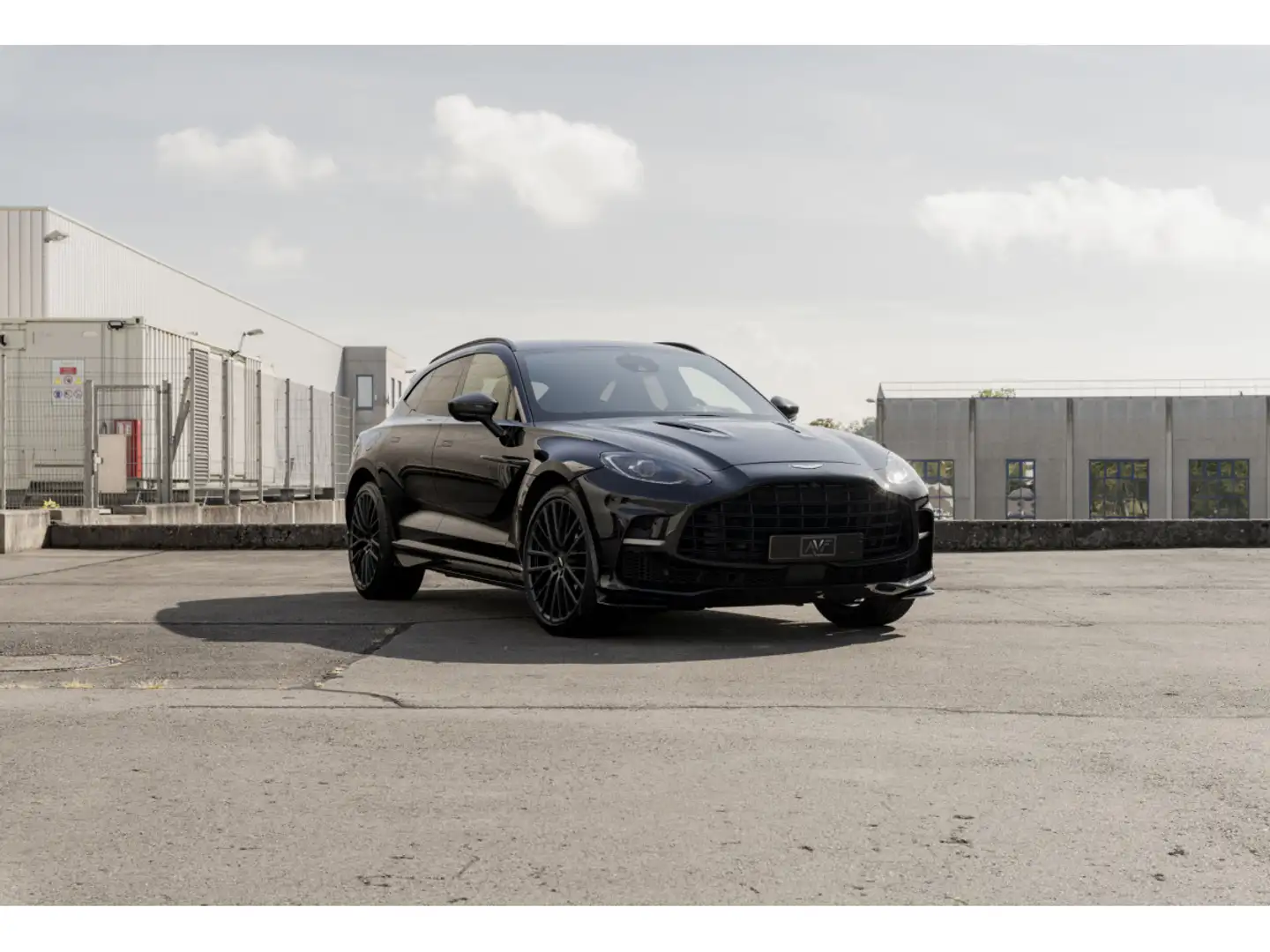 aston martin dbx