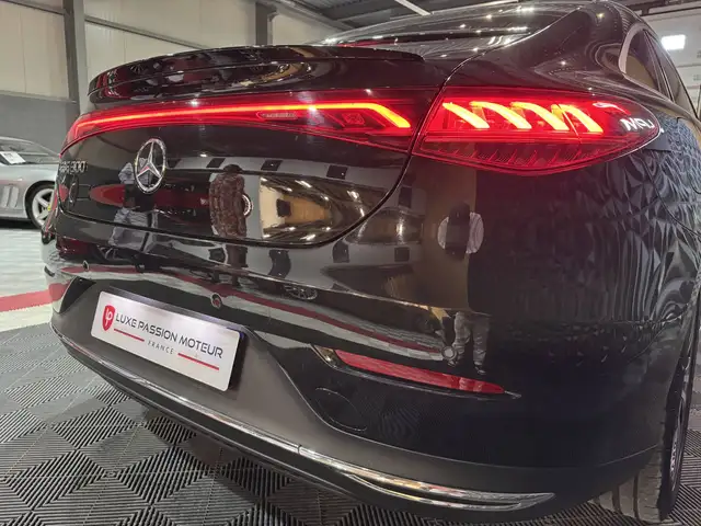 Mercedes-Benz EQE view 23