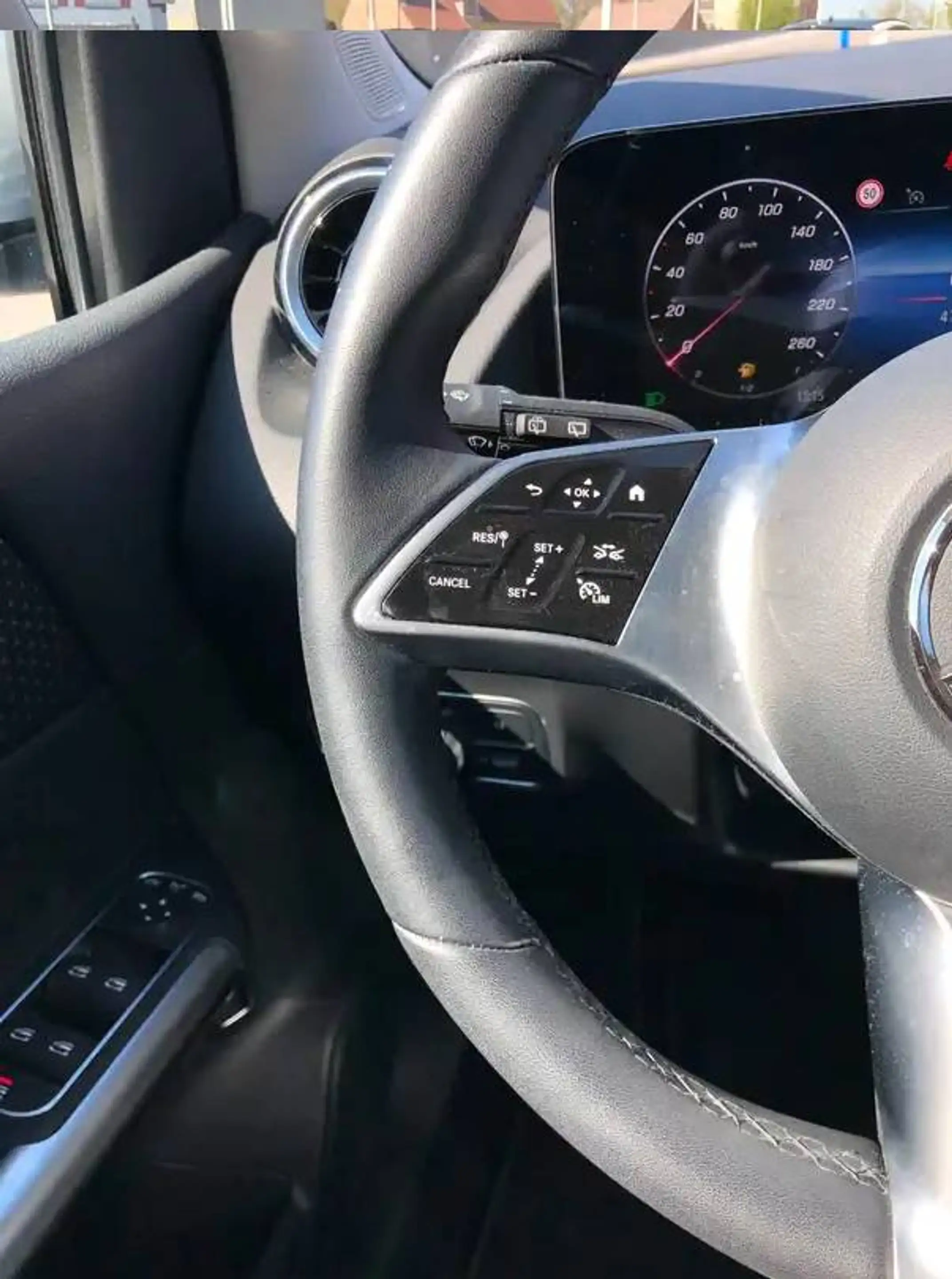 Mercedes-Benz B 180 Business Line Automaat, Camera, Carplay, Winter pack — photo 12