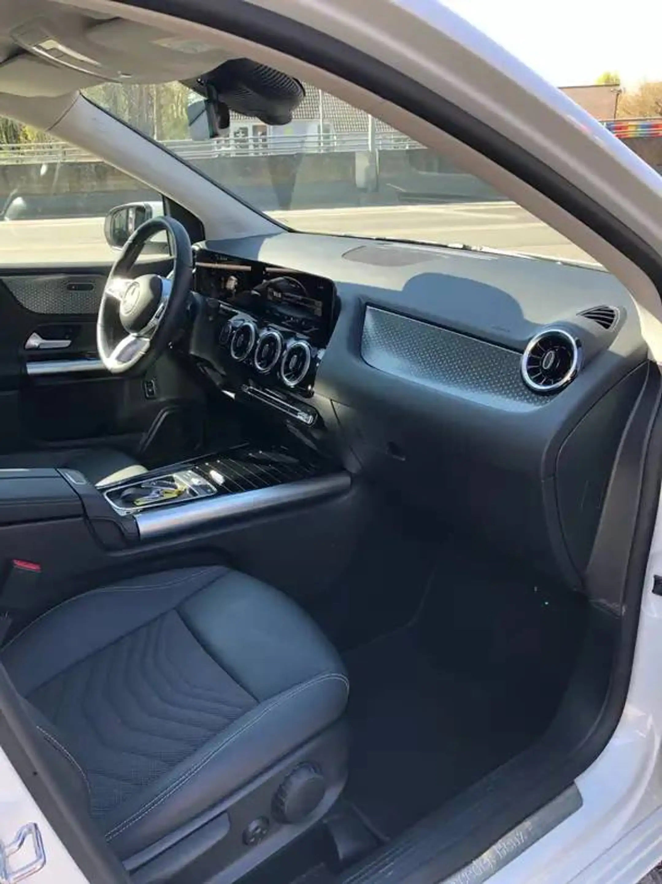 Mercedes-Benz B 180 Business Line Automaat, Camera, Carplay, Winter pack — photo 6