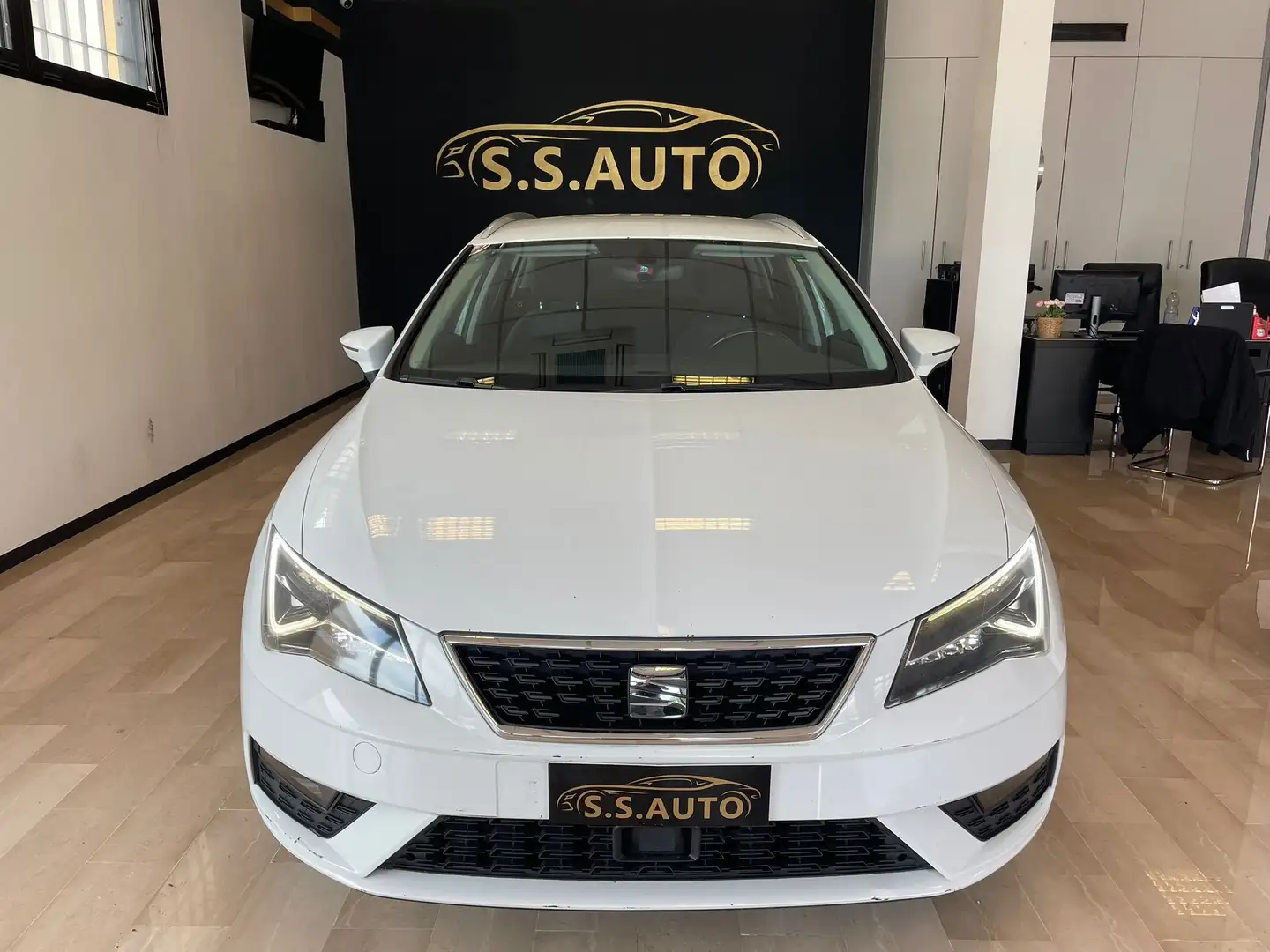 SEAT Leon Leon ST 1.4 tgi Business High 110cv Білий - 2