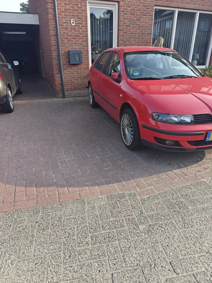 SEAT Leon 1.6-16V Signo, foto 2