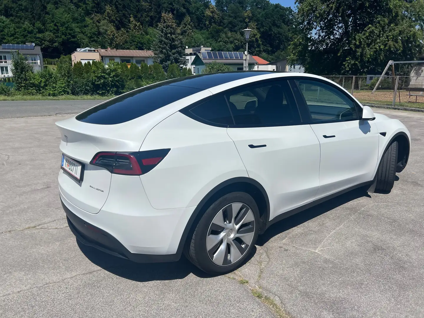 Tesla Model Y Model Y Long Range AWD 79kWh Weiß - 2