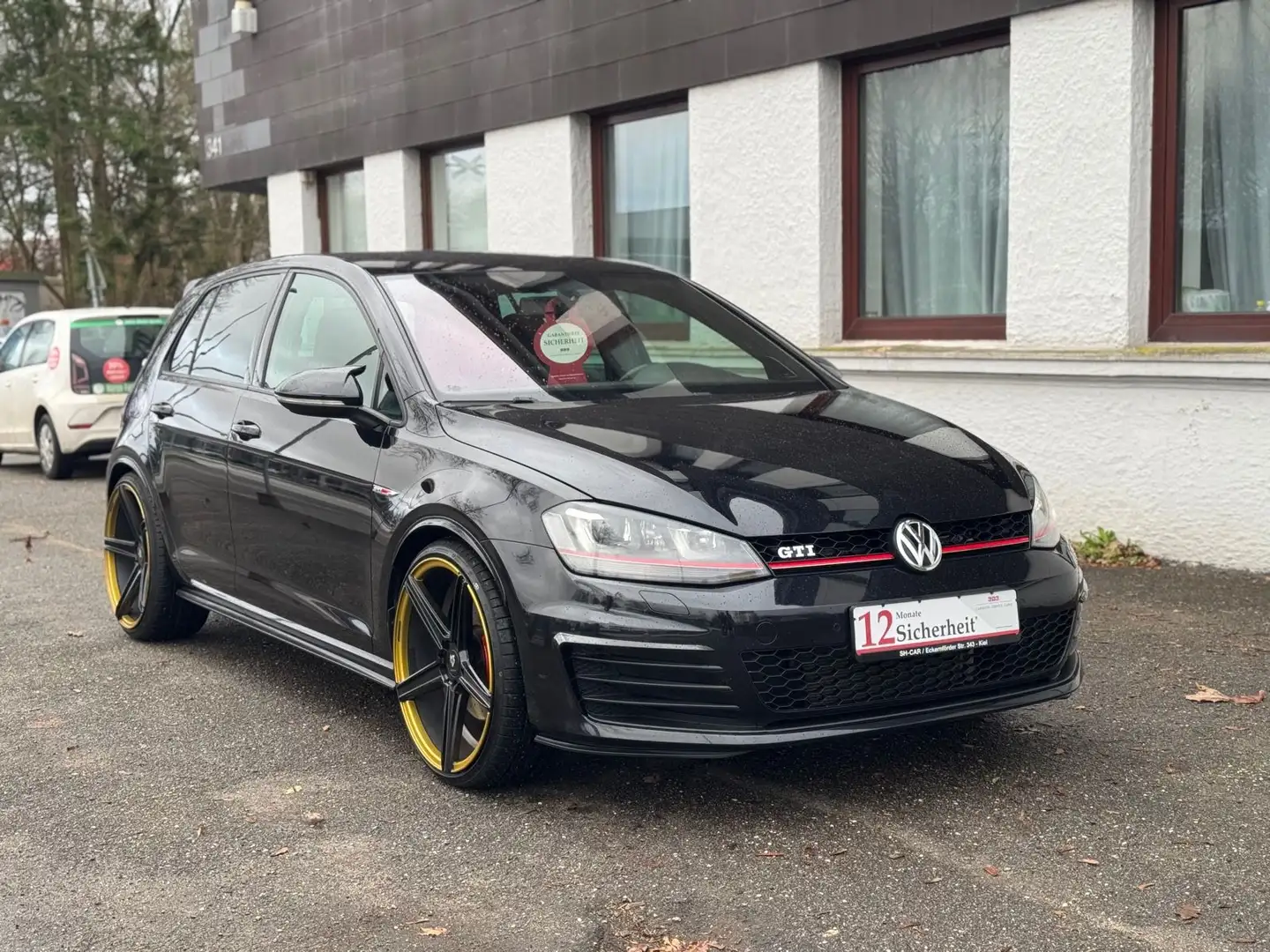 Volkswagen Golf VII Lim. GTI BMT / TÜV NEU / Noir - 1