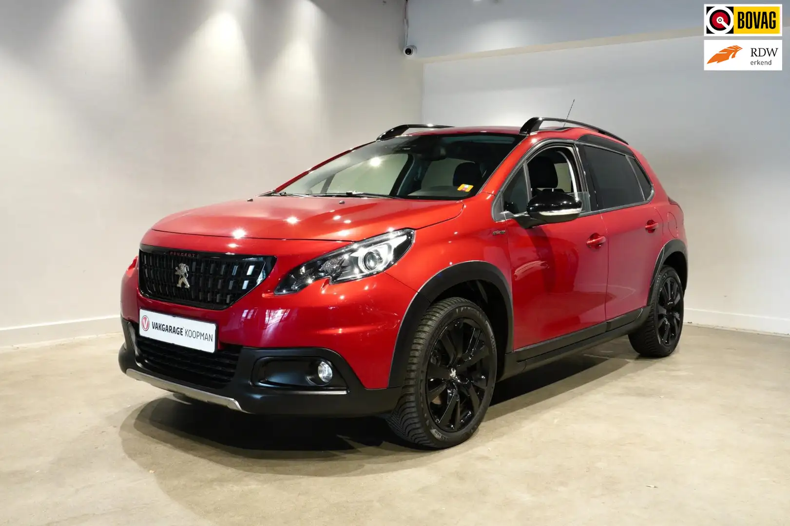 Peugeot 2008 1.2 PureTech GT-line Automaat, Trekhaak, Camera Rood - 1