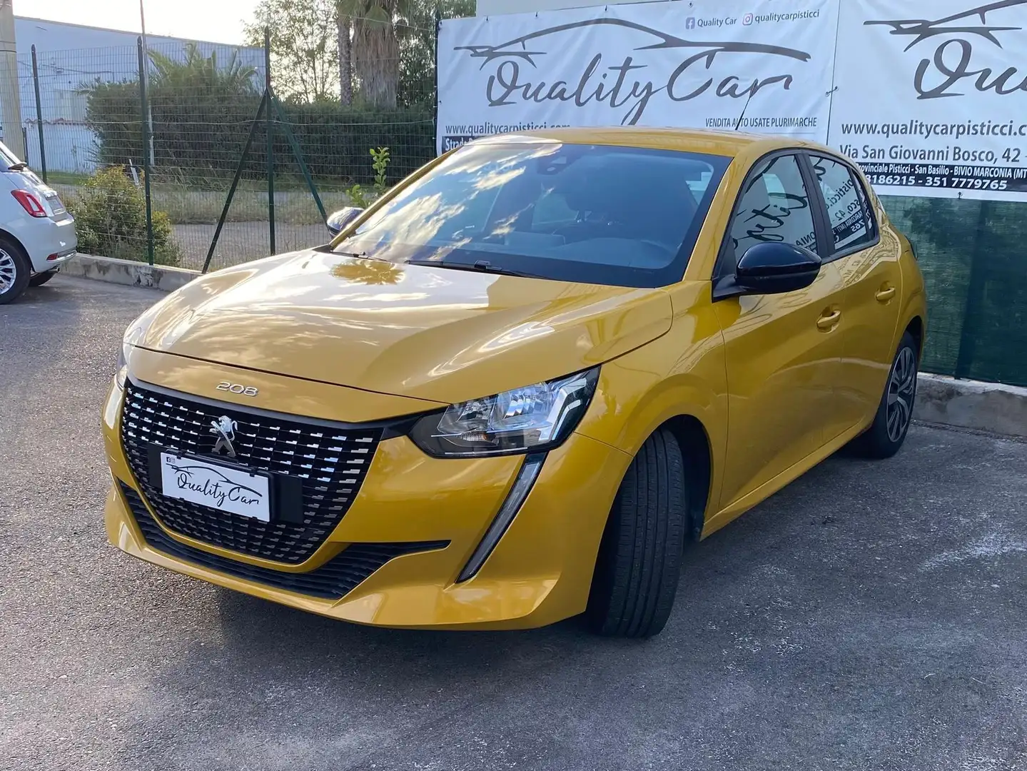 Peugeot 208 208 1.5 bluehdi Active s Giallo - 2