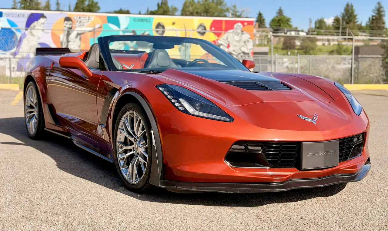 Chevrolet Corvette снимка Chevrolet Corvette