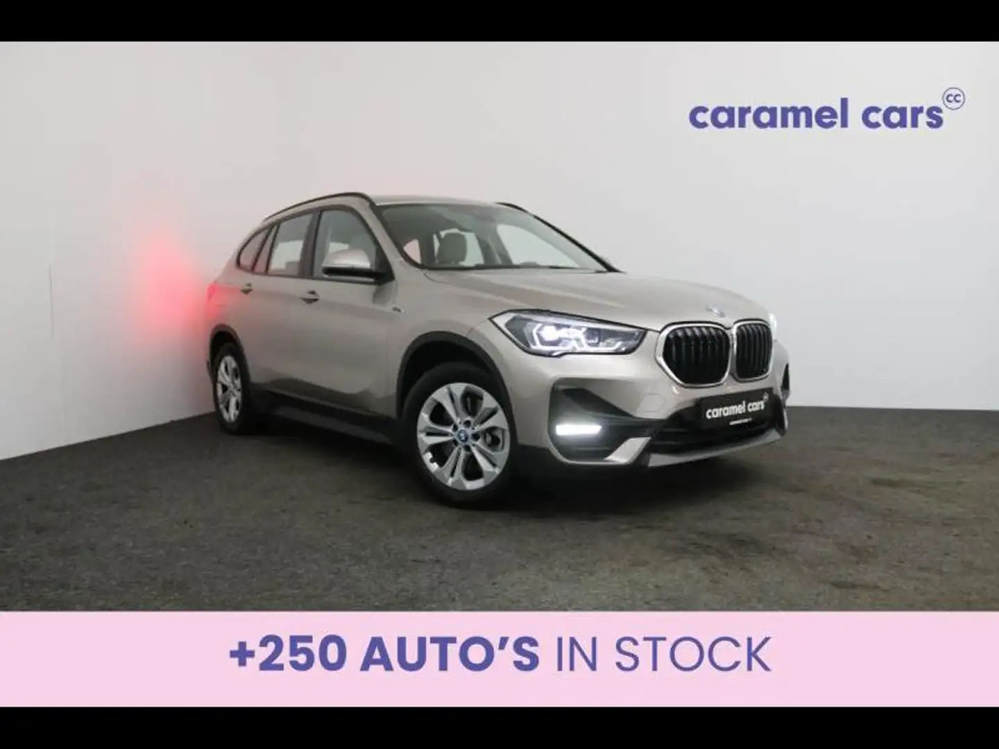 BMW X1 PHEV AUTOMAAT X-DRIVE 25E *LEDER*DAB*GPS*CAMERA+SE Beige - 1