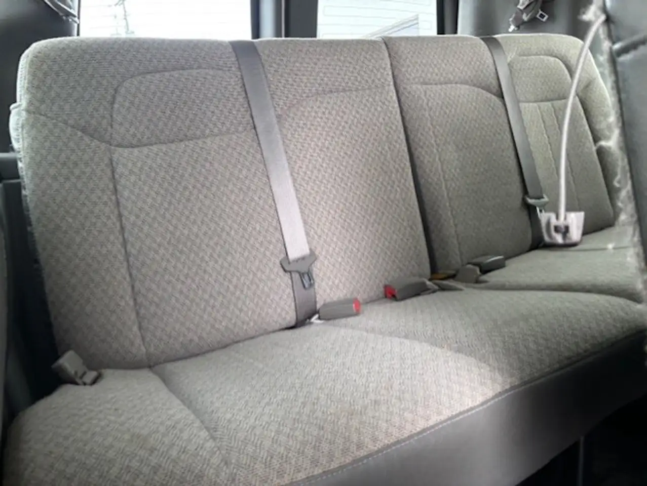 Chevrolet Express Passenger снимка Chevrolet Express Passenger