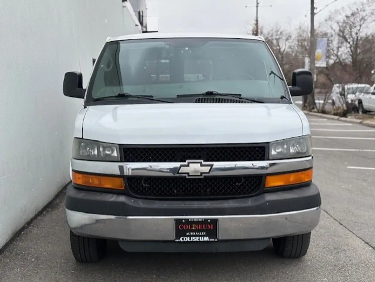 Chevrolet Express Passenger снимка Chevrolet Express Passenger