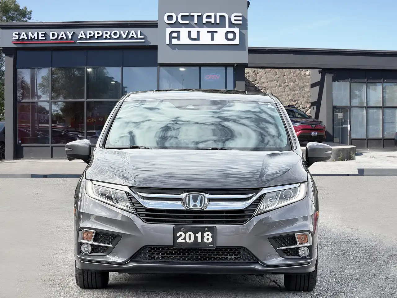 Honda Odyssey снимка Honda Odyssey