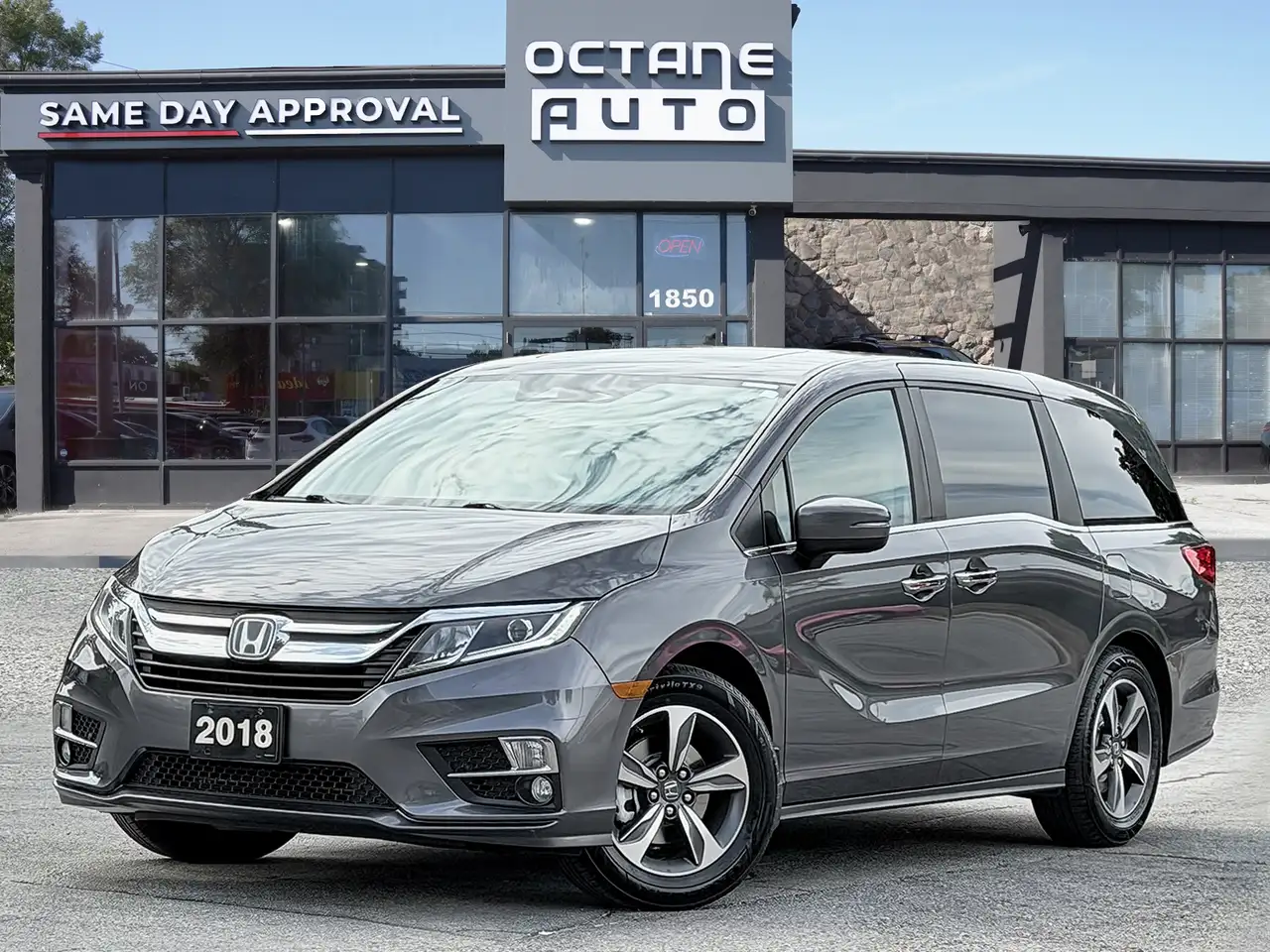 Honda Odyssey снимка Honda Odyssey