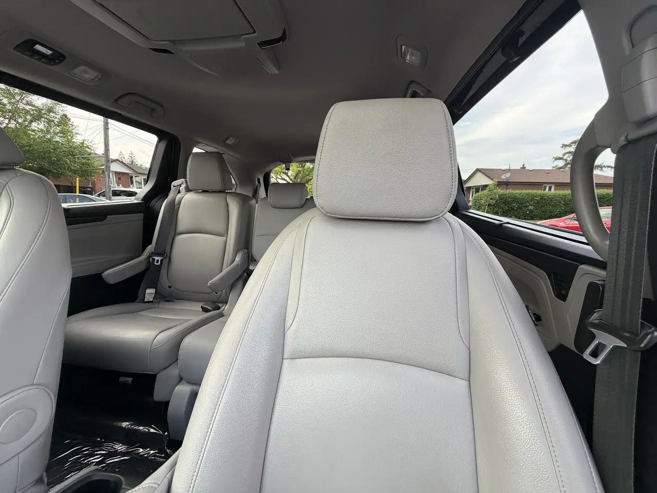 Honda Odyssey снимка Honda Odyssey