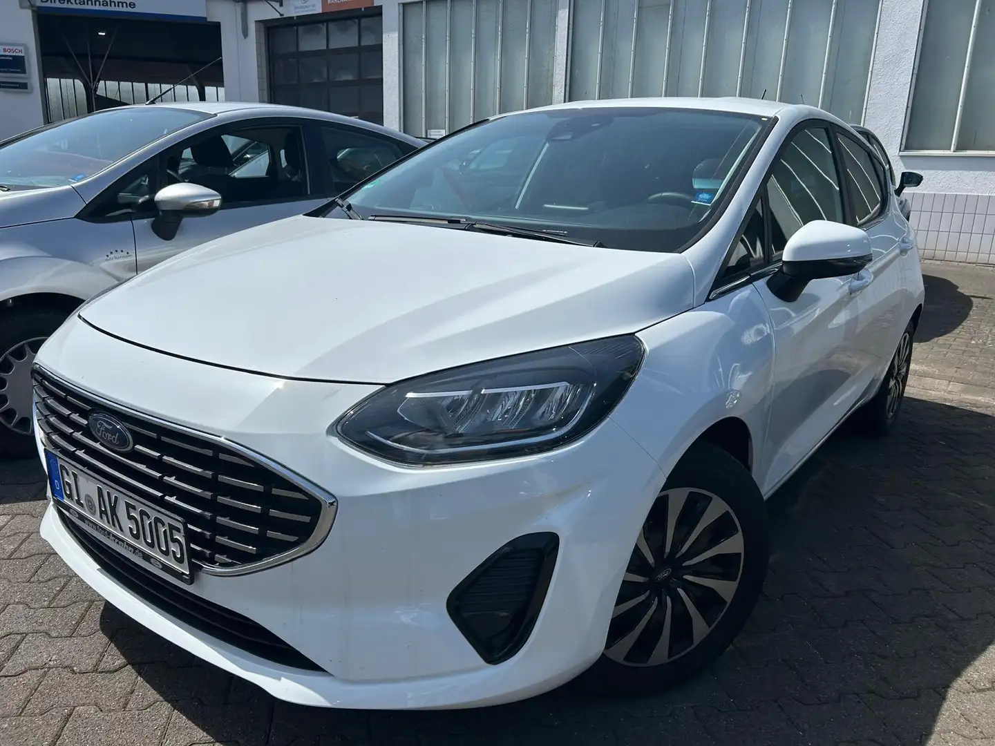Ford Fiesta 1.0 EcoBoost Titanium Weiß - 1