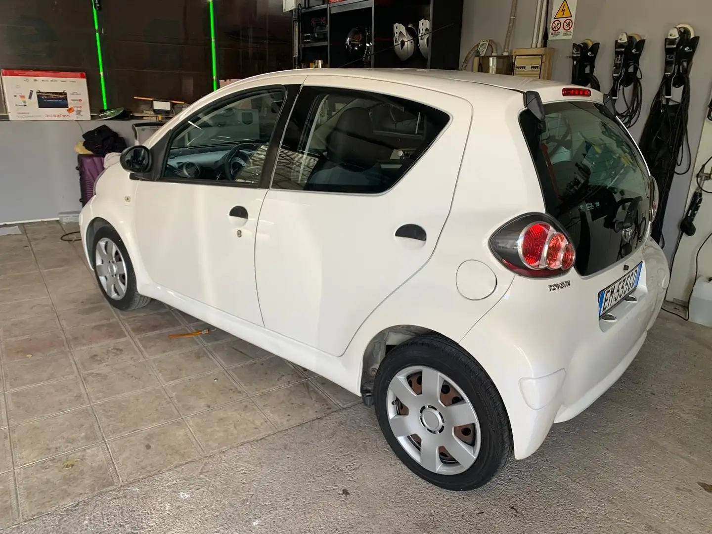 Toyota Aygo toyota aygo cool Bianco - 2