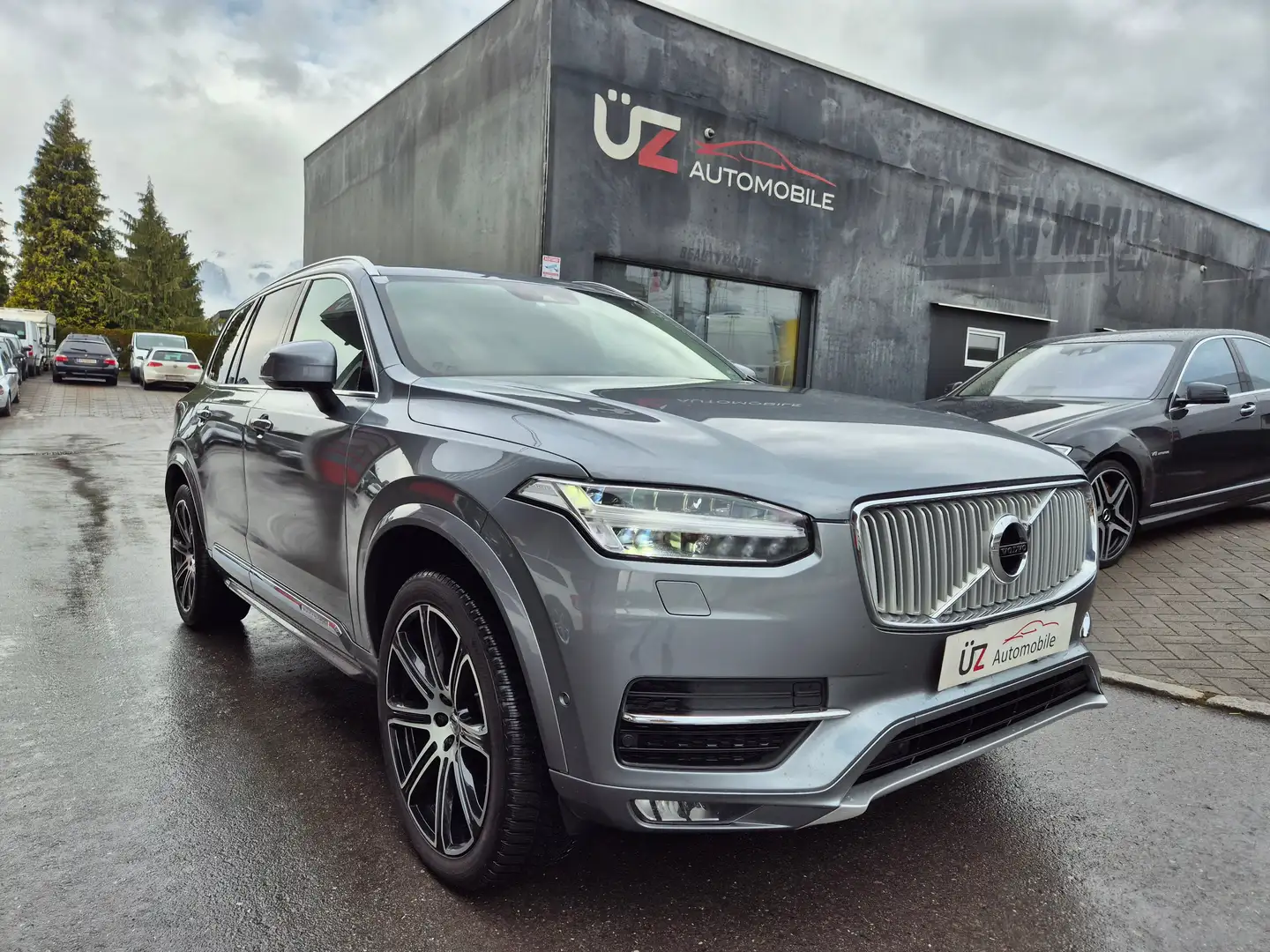 Volvo XC90 ***PANO***NAVI***RÜCKF.KAMERA InscriptionAWD Grau - 2