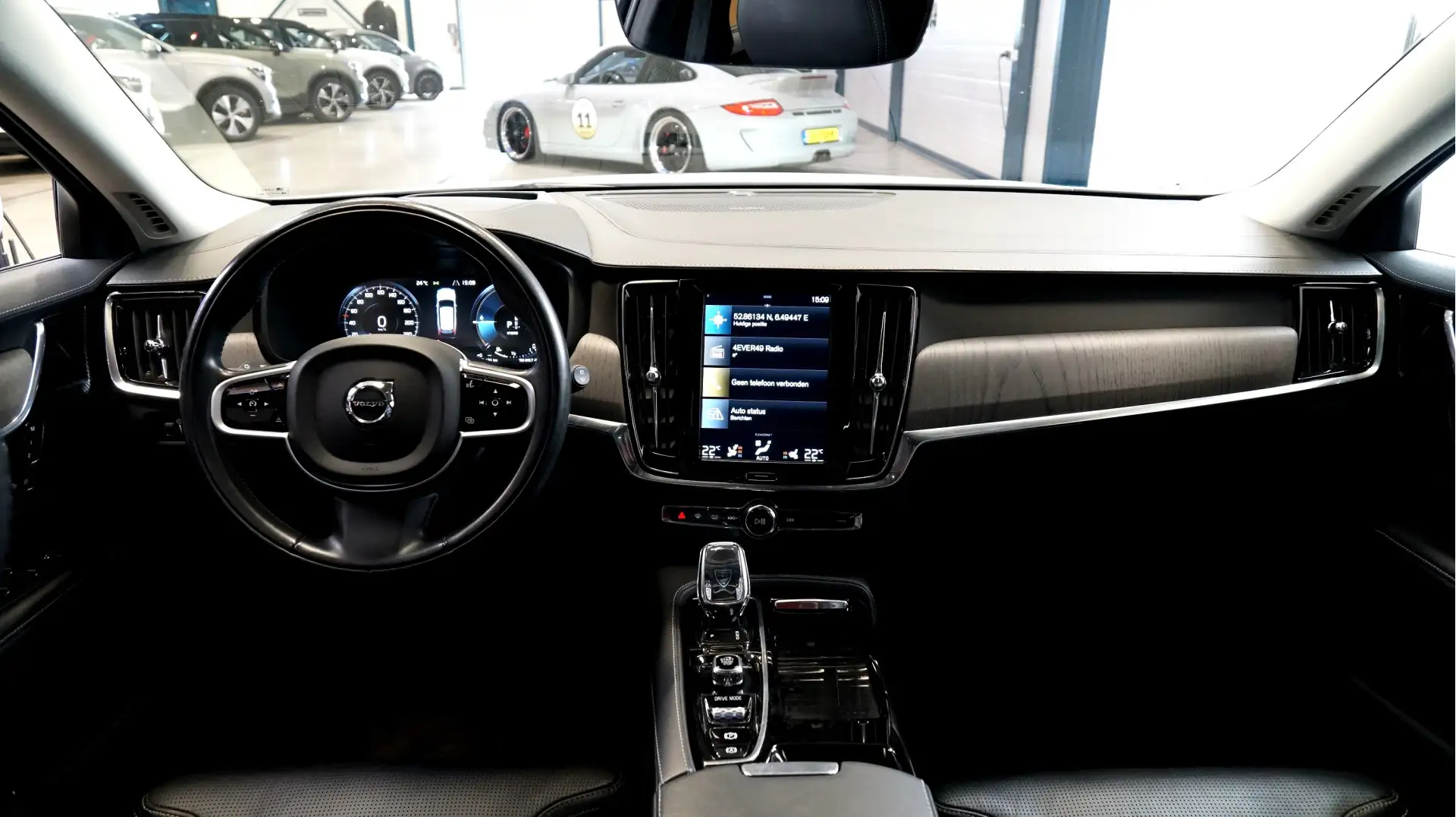 Volvo V90 2.0 T8 Recharge AWD 287kW/390pk Aut8 Inscription P Wit - 2