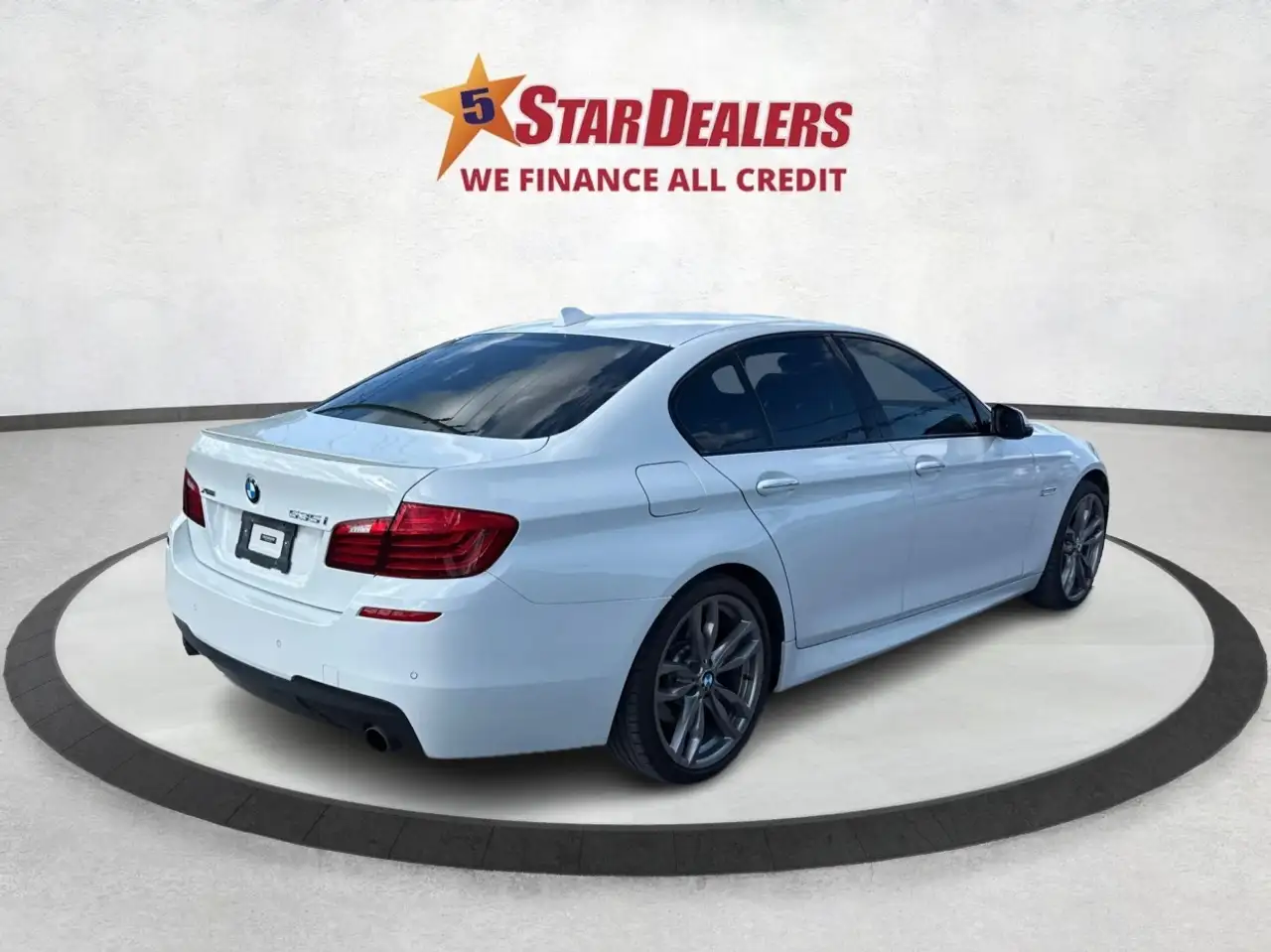 BMW 5 Series photo BMW 5 Series