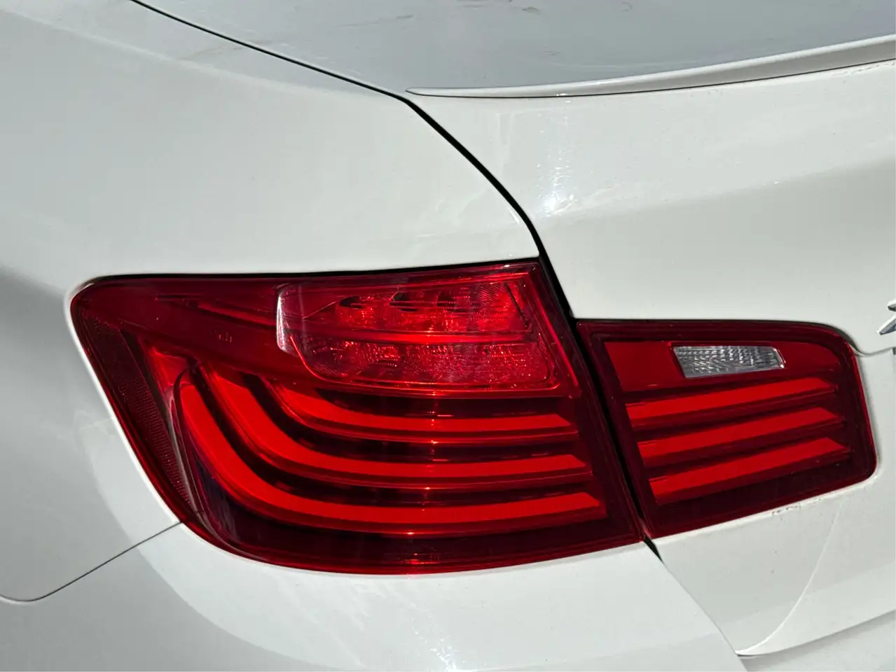 BMW 5 Series photo BMW 5 Series