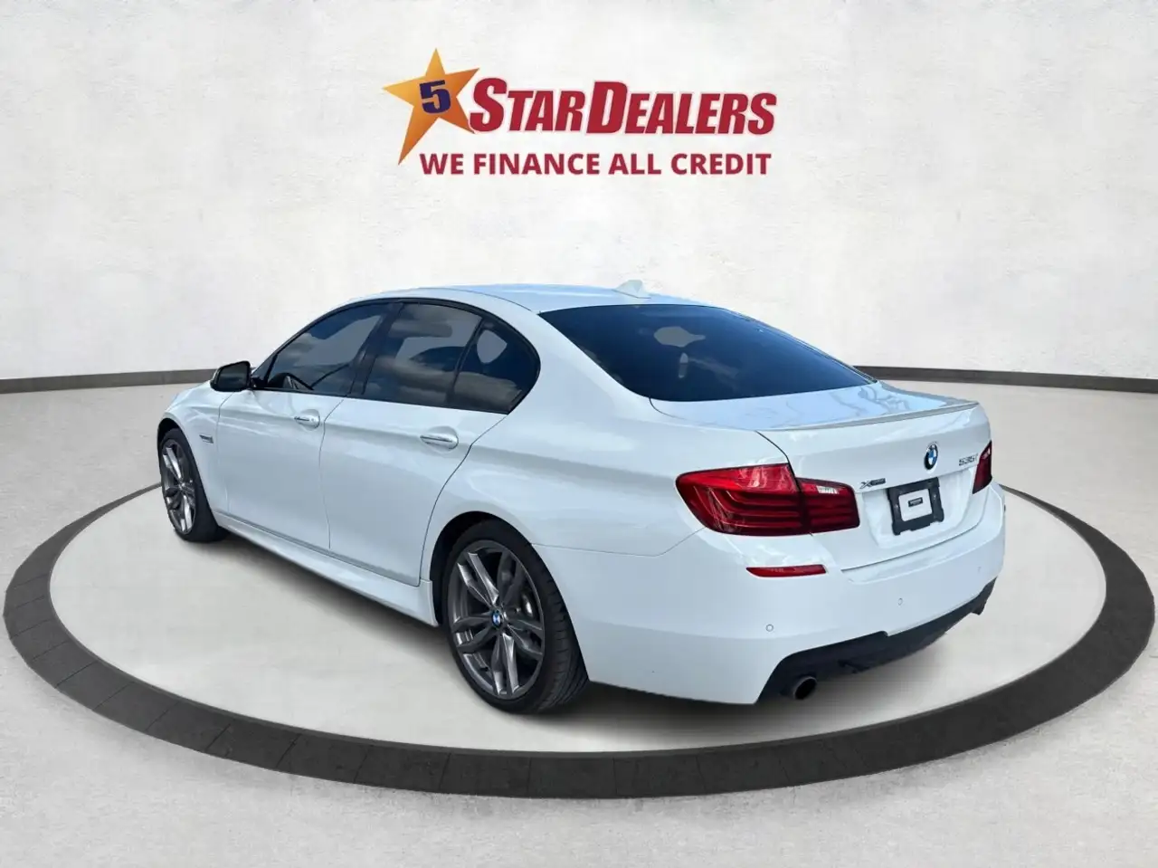 BMW 5 Series photo BMW 5 Series