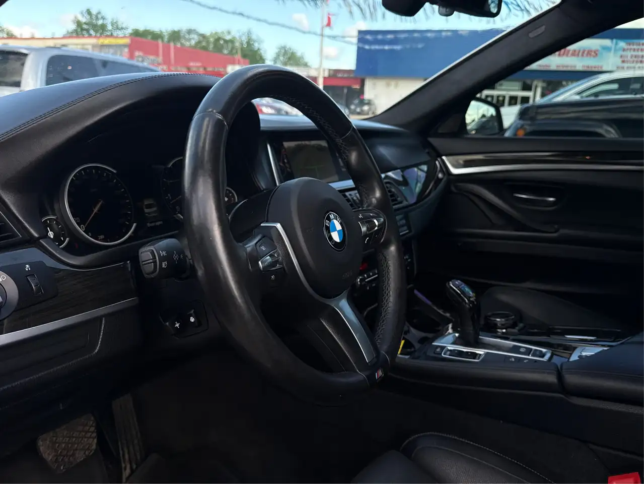 BMW 5 Series photo BMW 5 Series