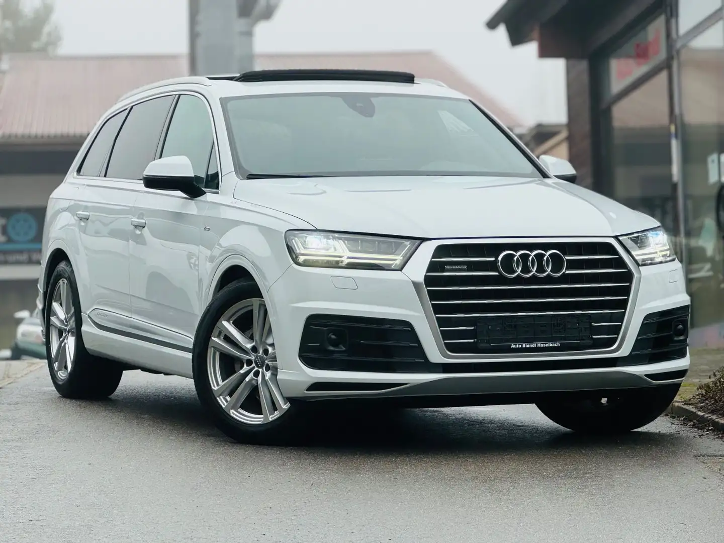 Audi Q7 50 TDI S-Line quattro Matrix LED DAB AHK Weiß - 1