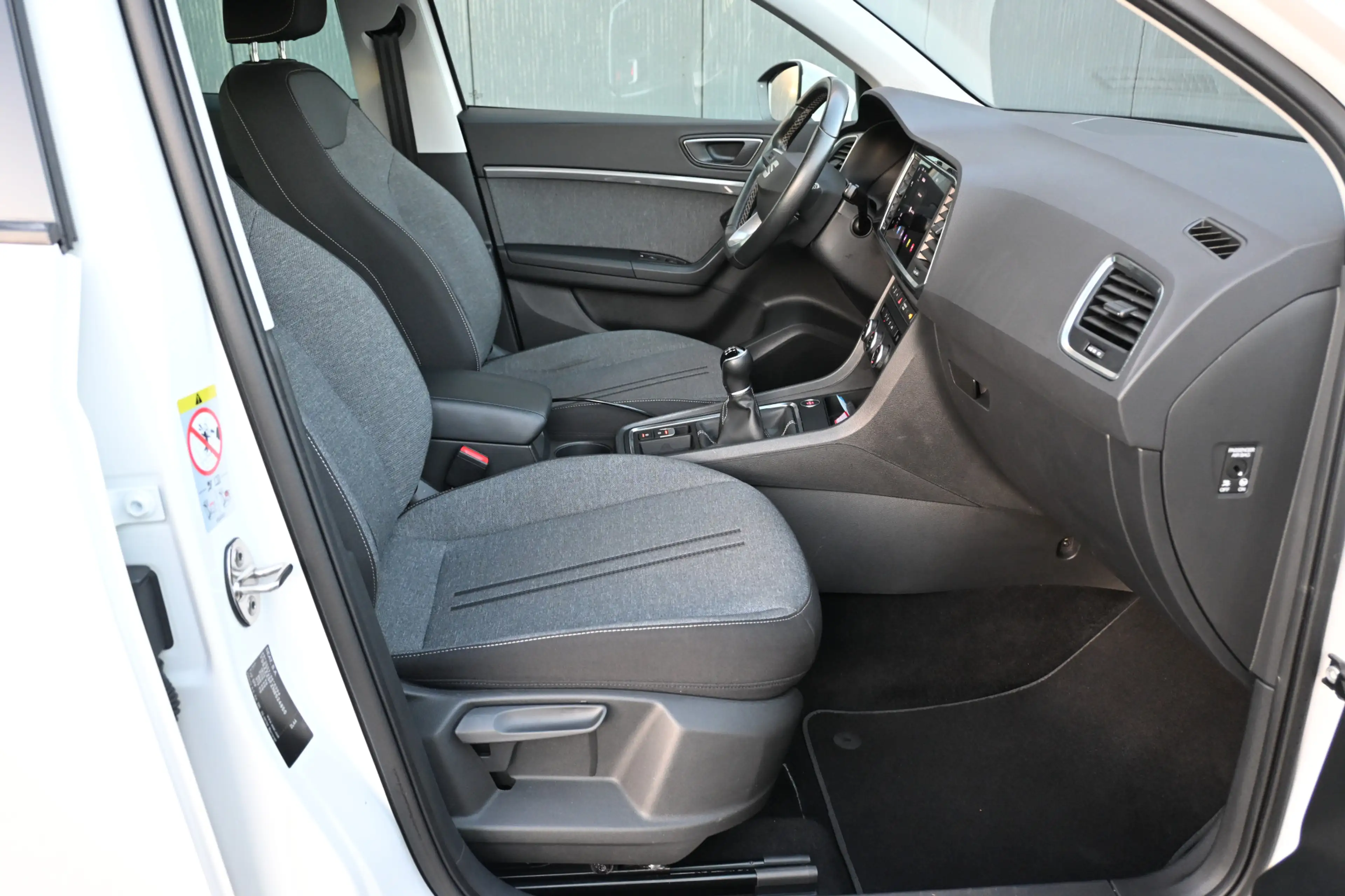 SEAT Ateca 1.0 TSI Style Business Intense trekhaak camera — photo 11