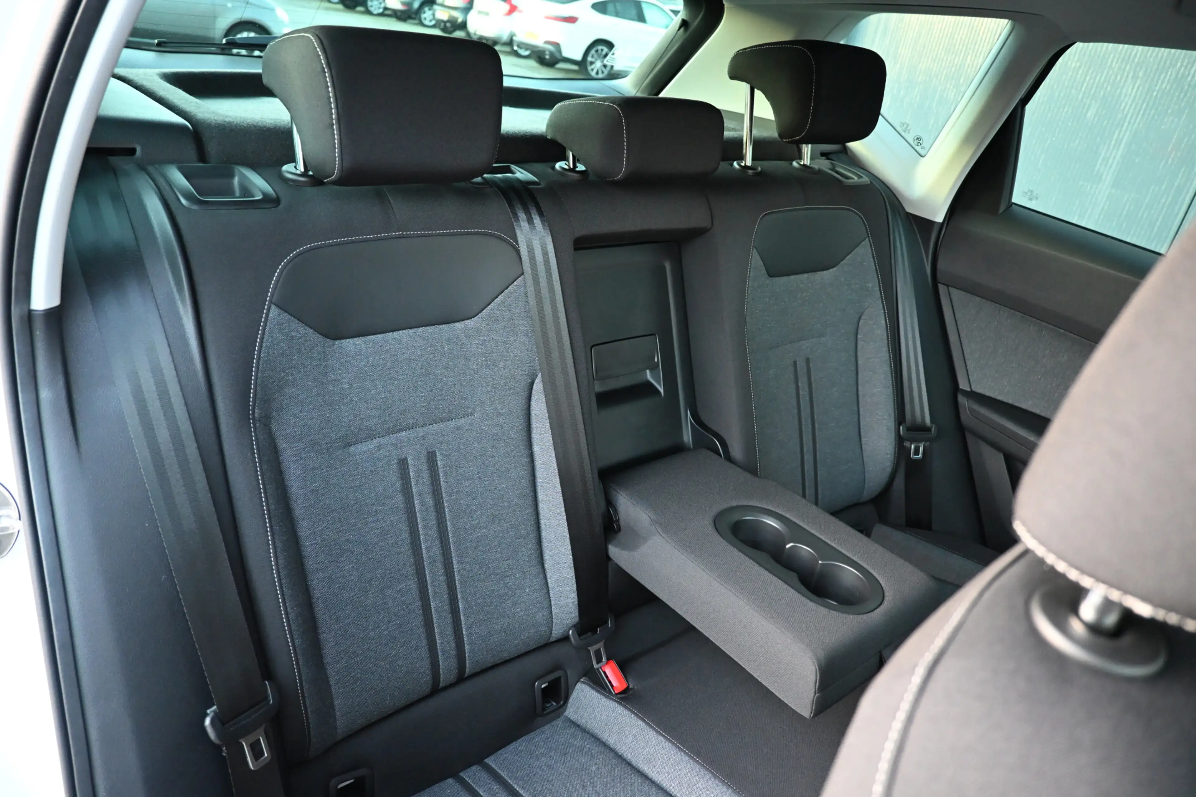 SEAT Ateca 1.0 TSI Style Business Intense trekhaak camera — photo 14