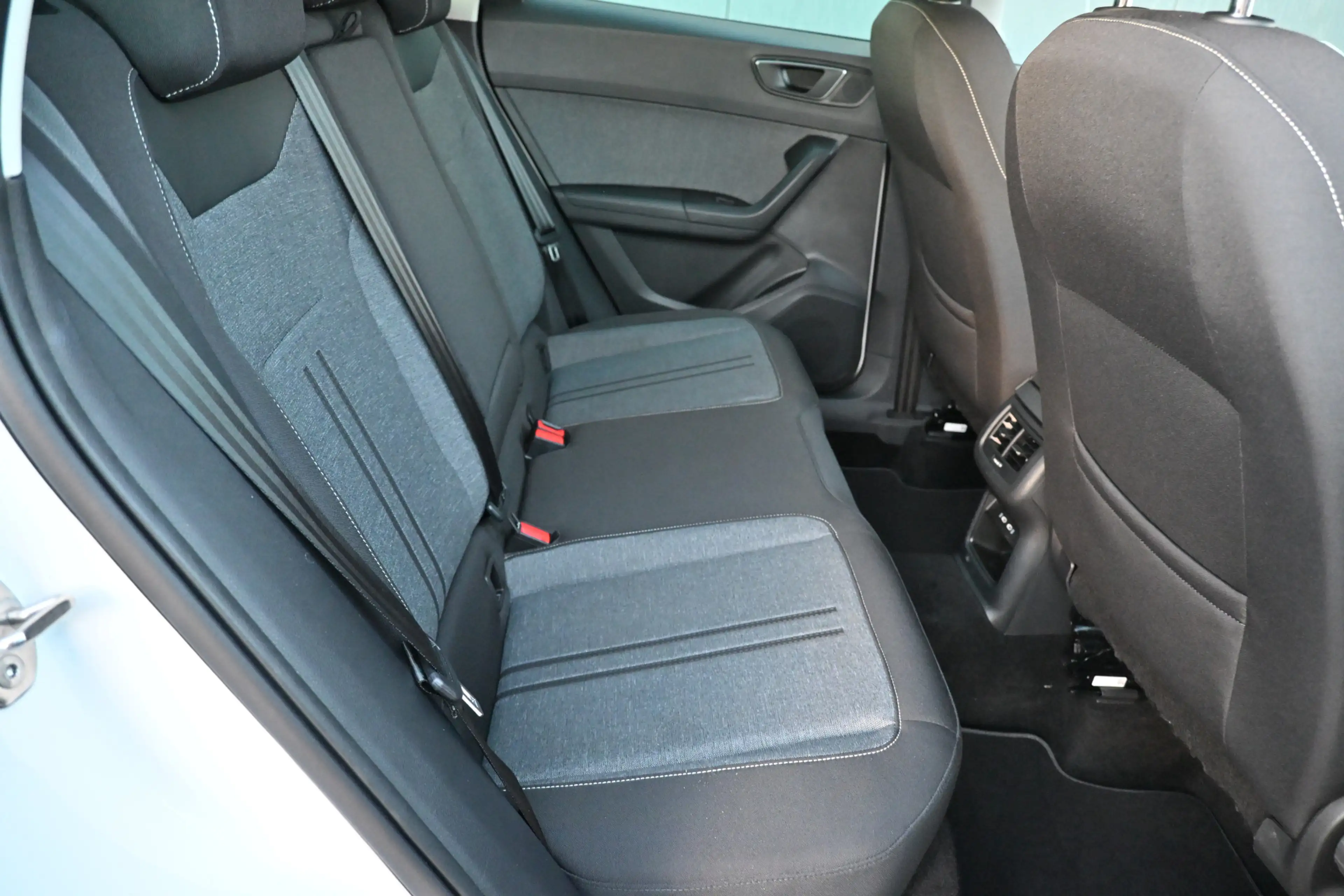 SEAT Ateca 1.0 TSI Style Business Intense trekhaak camera — photo 23