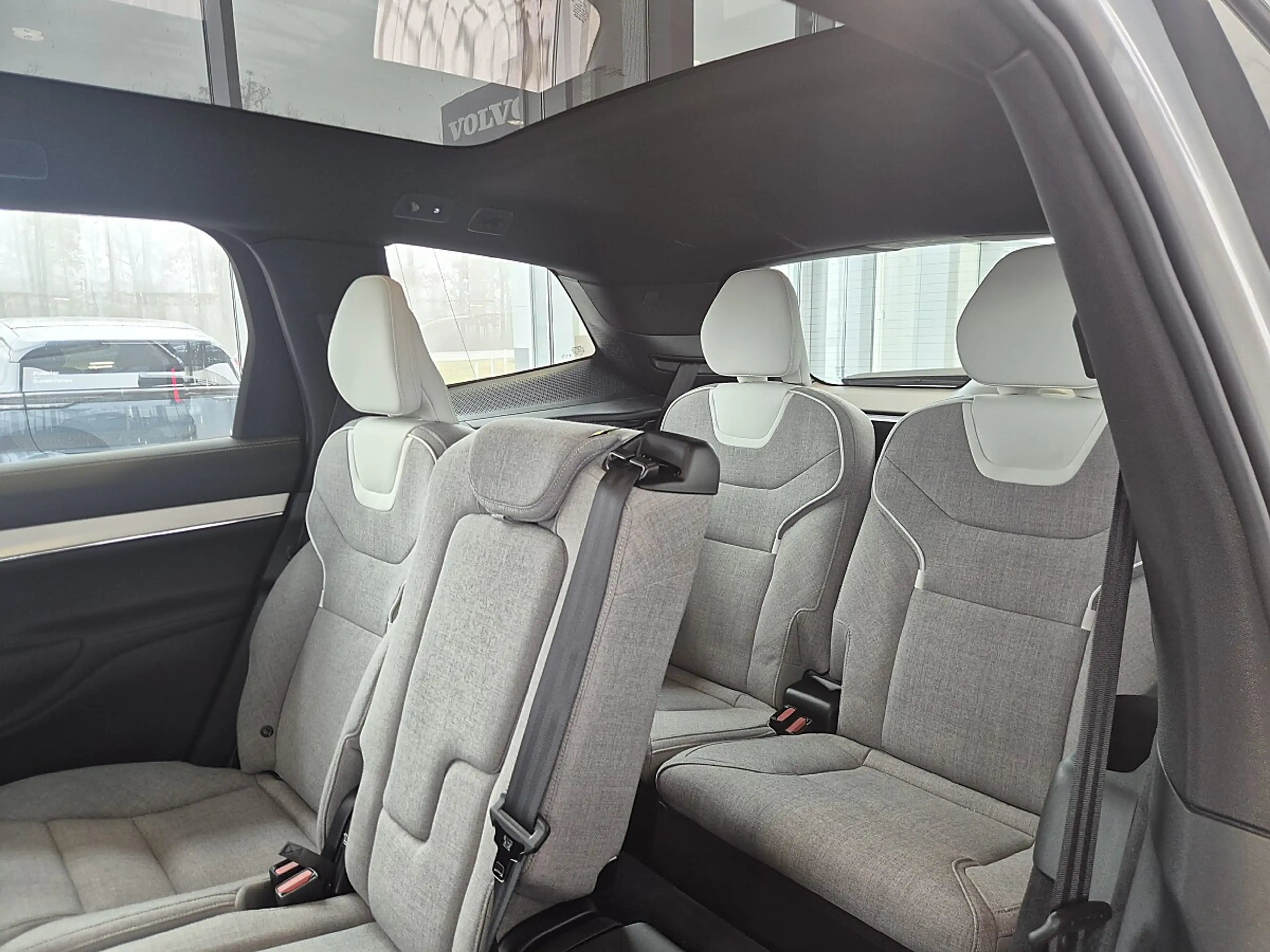 Volvo EX90 Twin Performance AWD 111kWh Ultra — photo 10