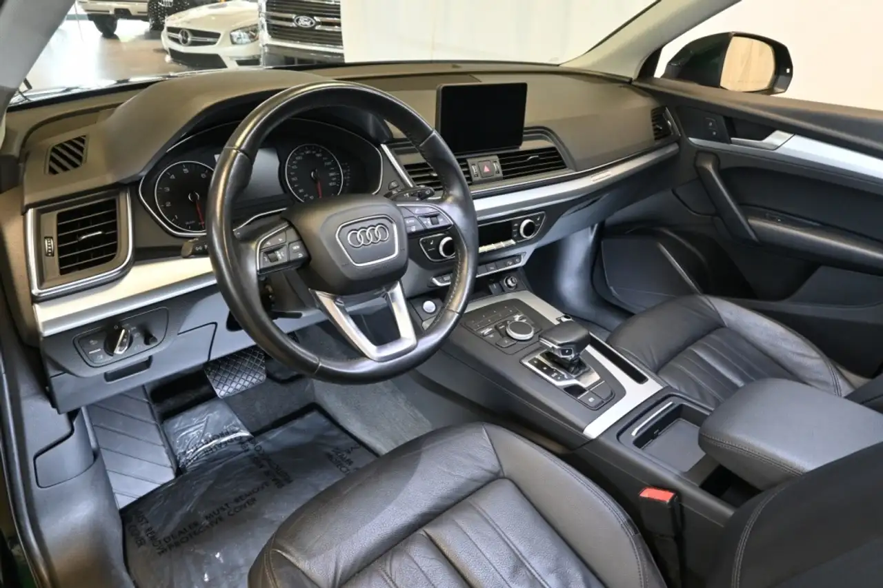 Audi Q5 снимка Audi Q5