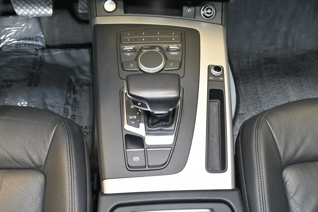 Audi Q5 снимка Audi Q5