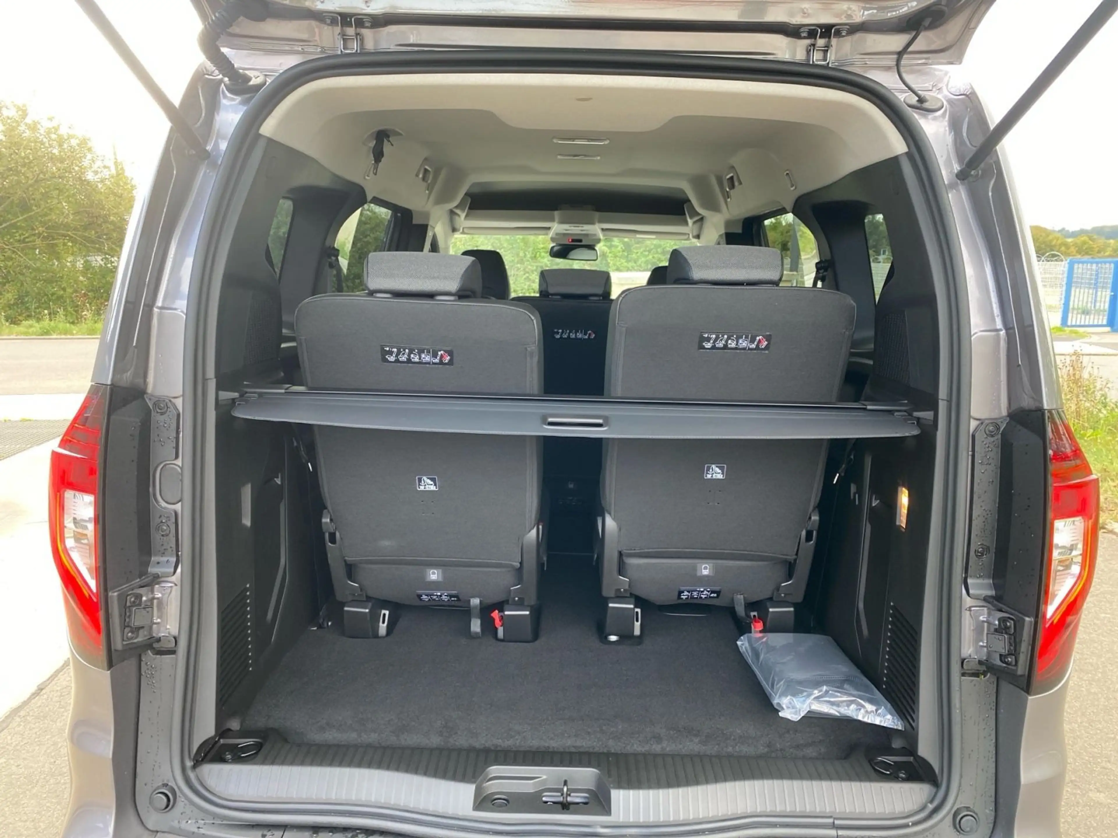 Nissan Townstar Kombi L2 2,3t 130 PS AT Tekna 2ST 7Sitz — photo 13