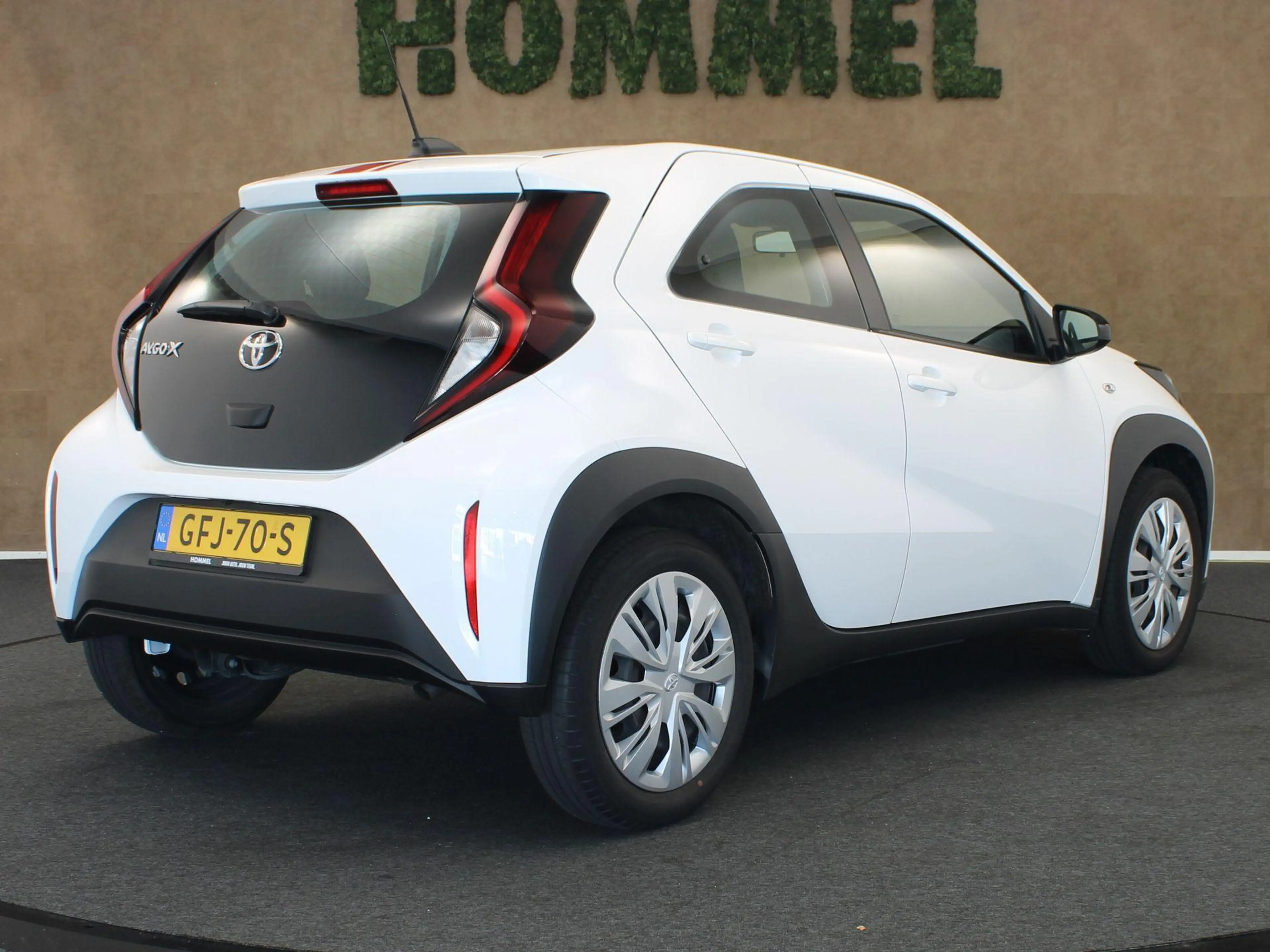 Toyota Aygo X 1.0 VVT-i MT Play - ORIGINEEL NEDERLANDSE AUTO - A — photo 6
