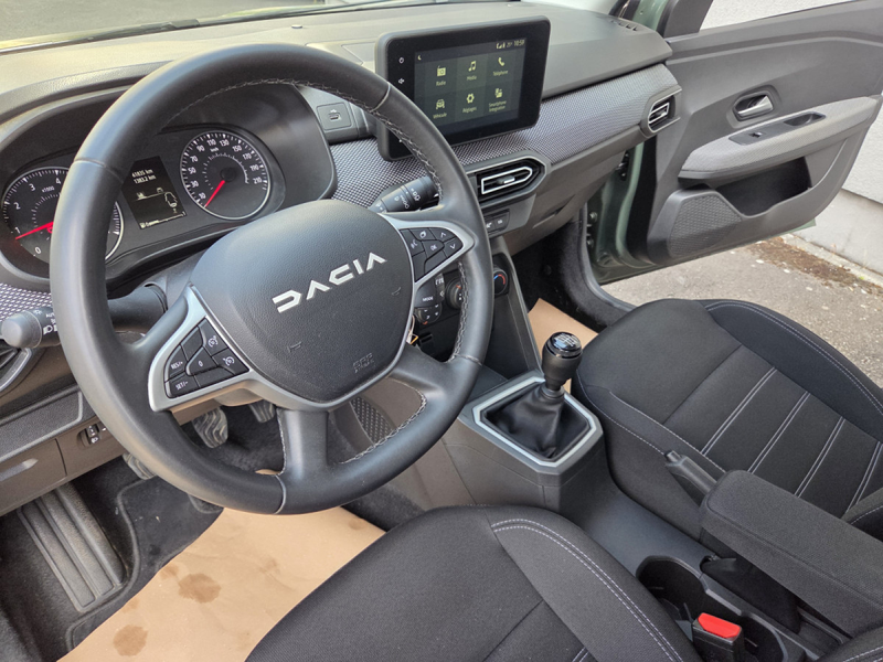 Dacia Jogger 110 CV 7 Places AM2023 Garantie 12 Mois — photo 11