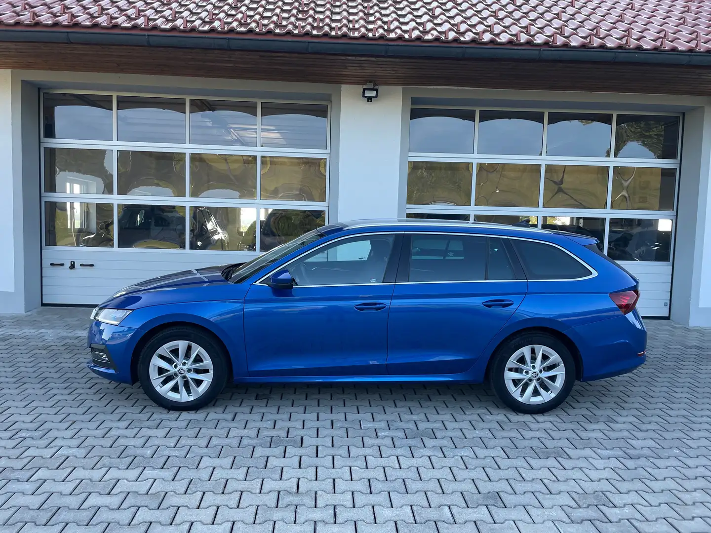 Skoda Octavia Style 2,0 TDI *RFK*DIGITAL*AHV*ACC*LED*APP*UP* Blau - 2